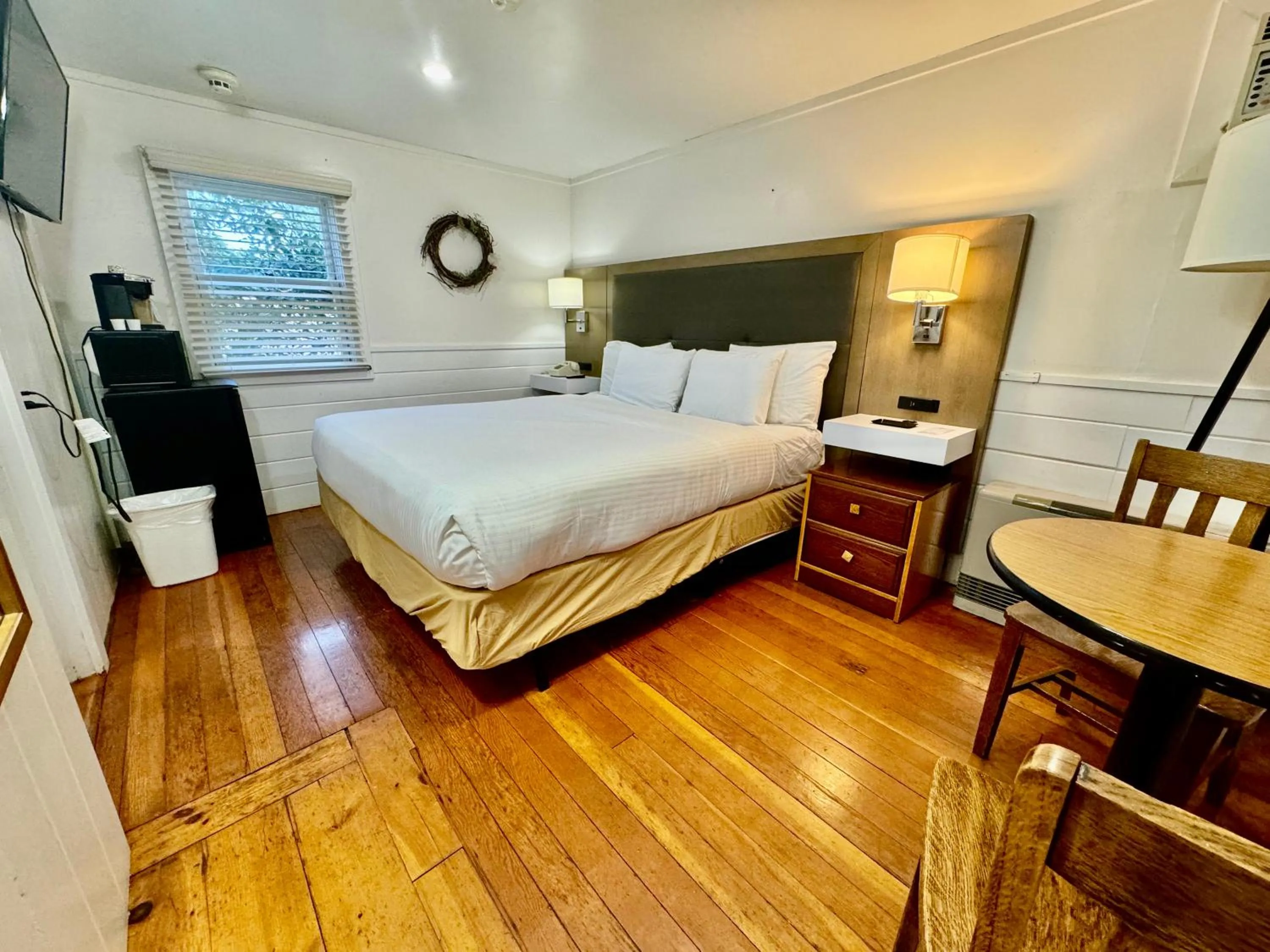 Bedroom, Bed in Merrill Farm Inn