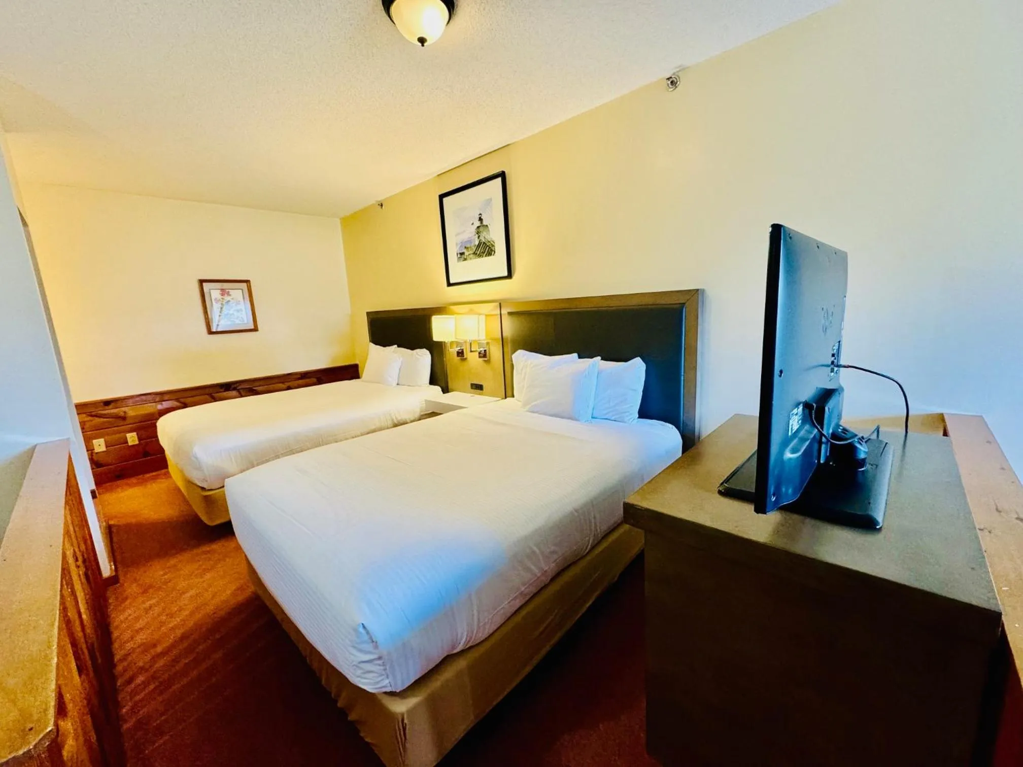 Breakfast, Bed in Merrill Farm Inn