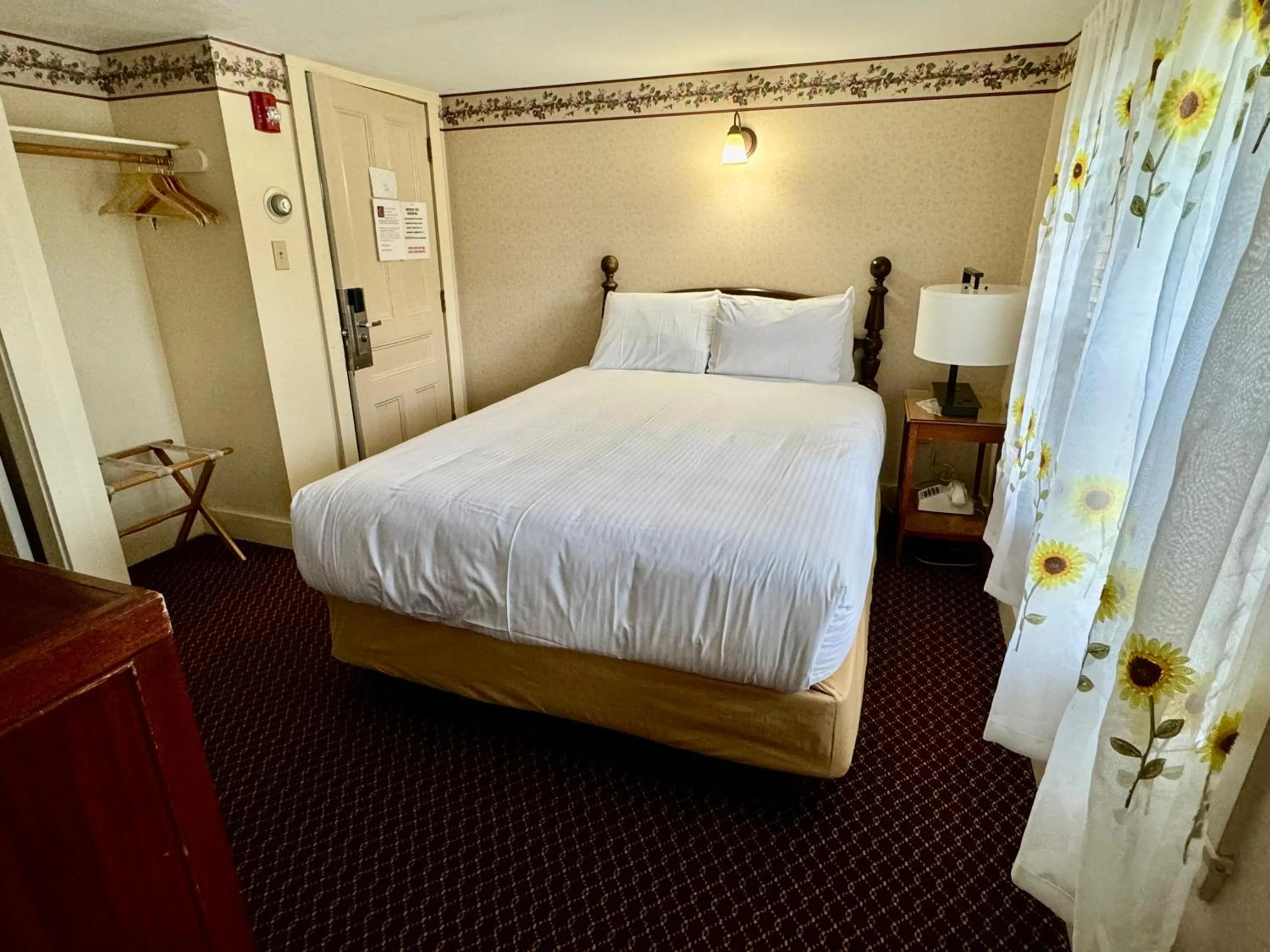 Bedroom, Bed in Merrill Farm Inn