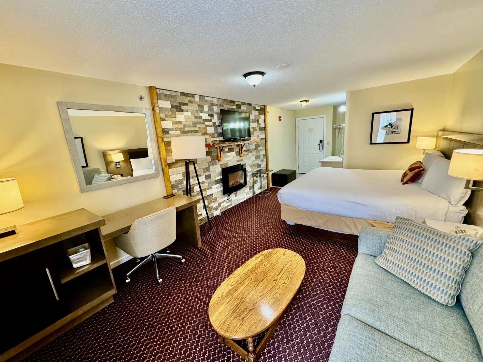 Breakfast, Bed in Merrill Farm Inn