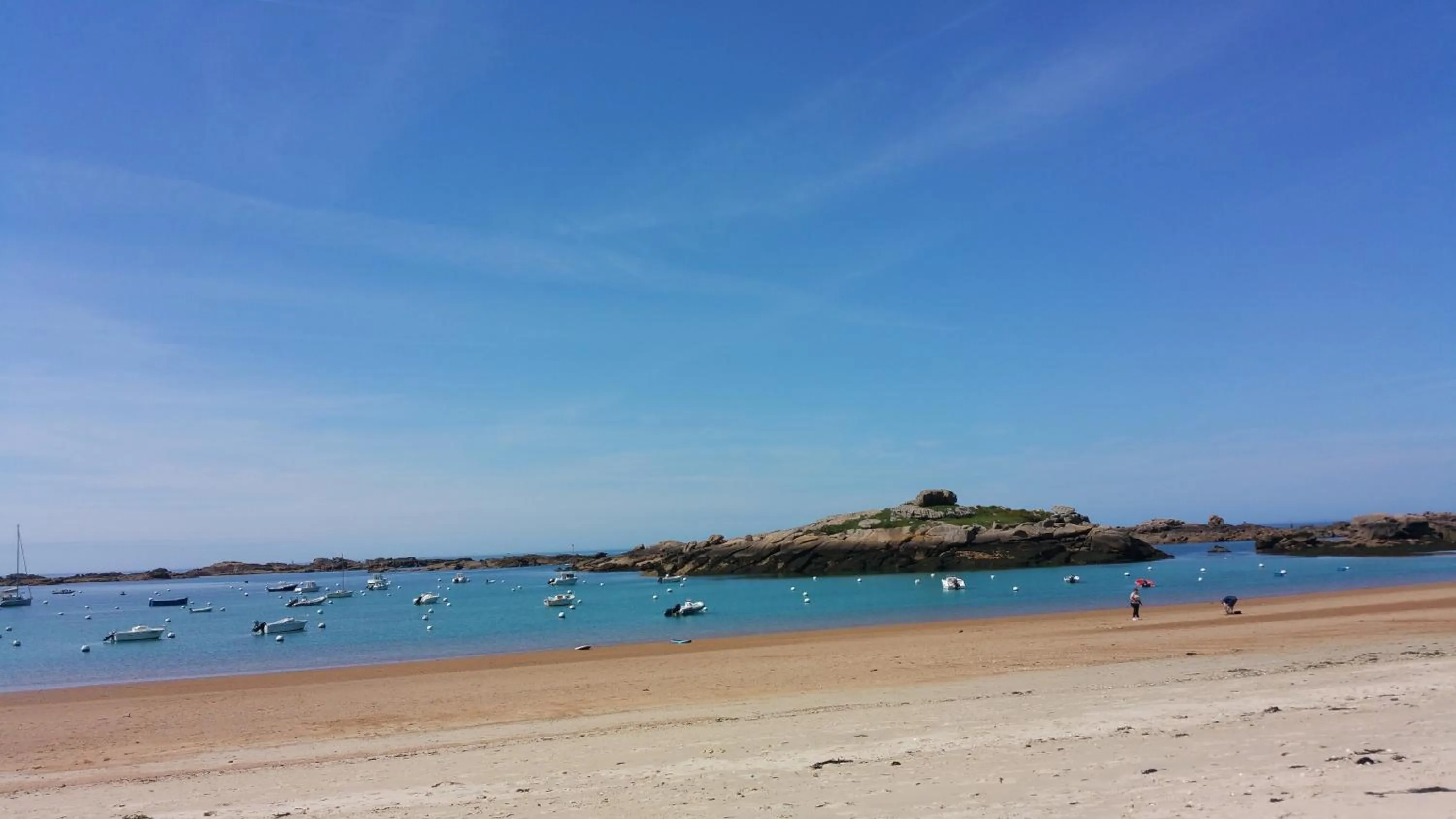 Day in Hotel De La Mer