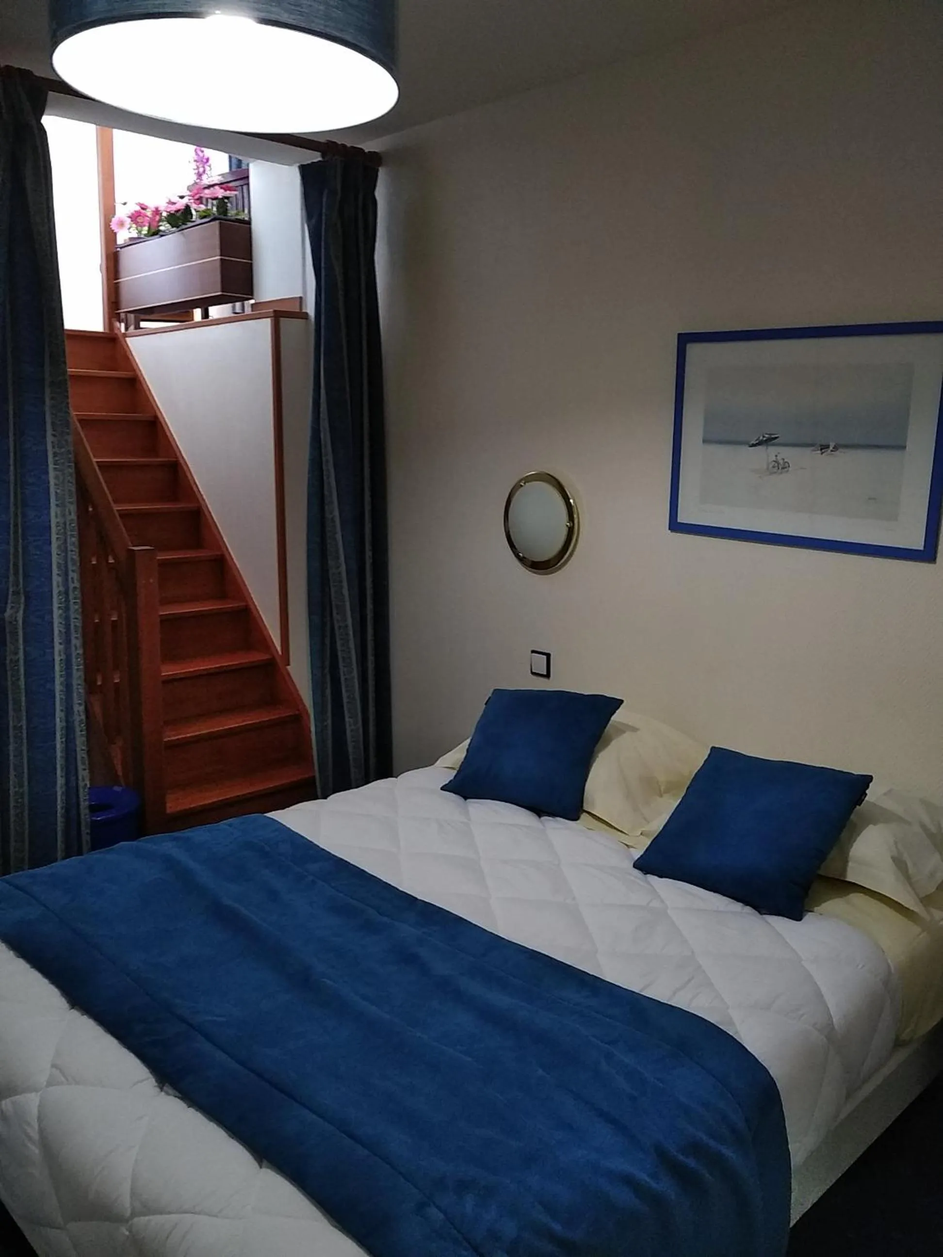 Bed in Hotel De La Mer