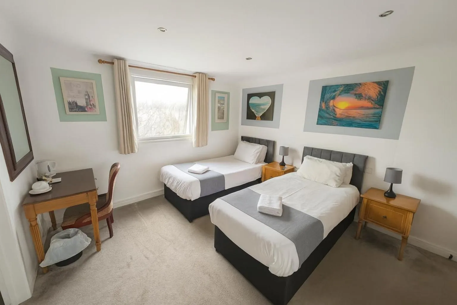 Photo of the whole room, Bed in Cecil Court Hotel