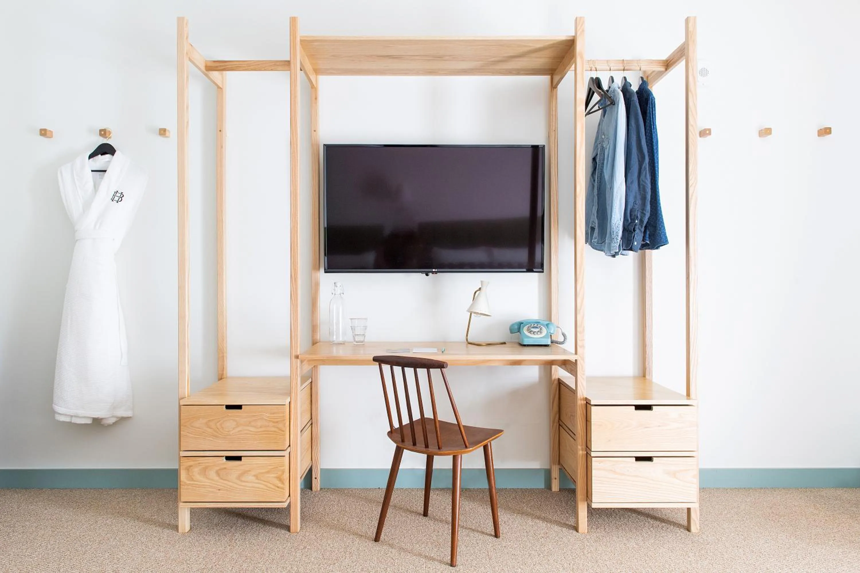 TV and multimedia in Bradford House, a Member of Design Hotels