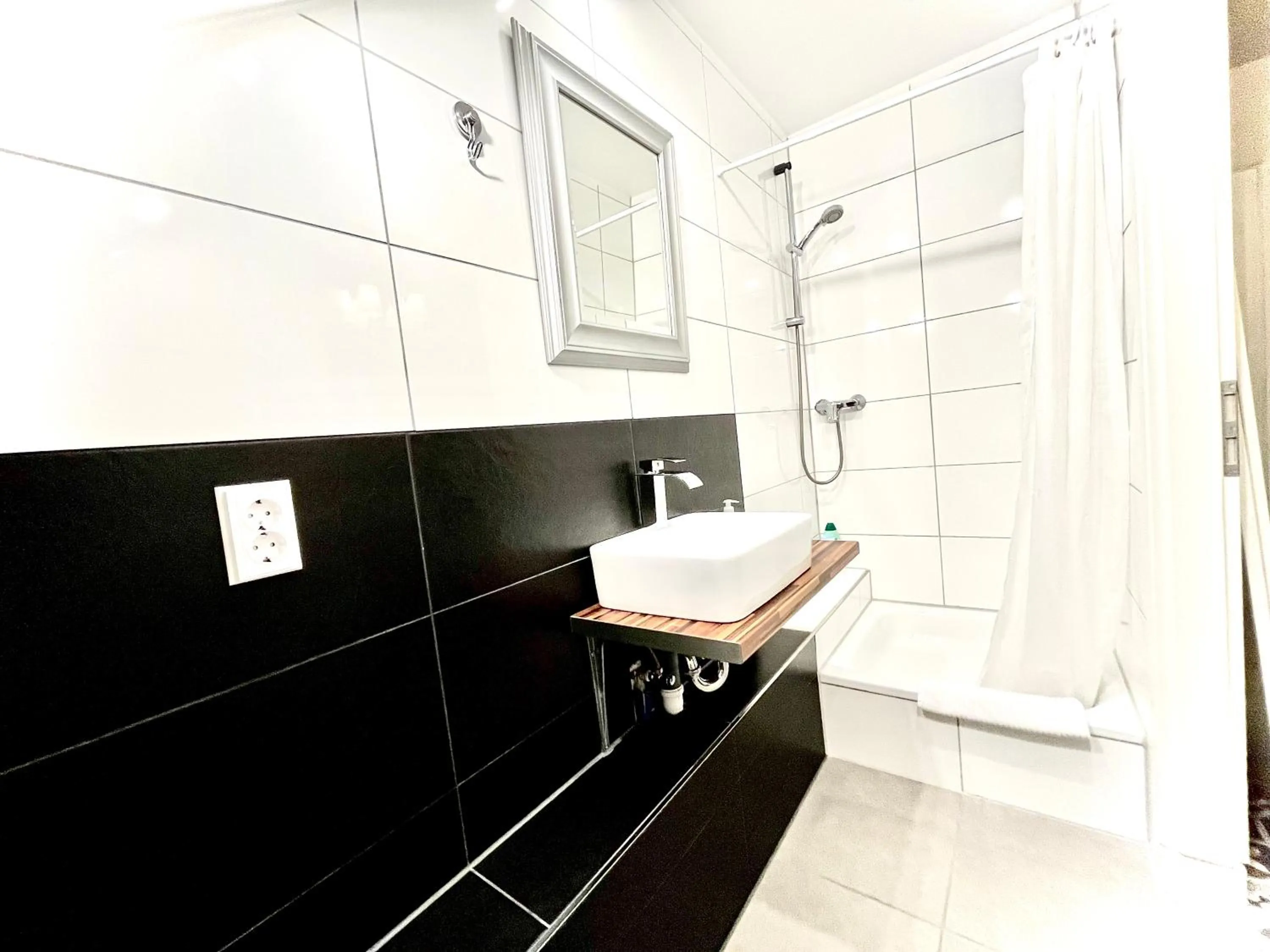 VILLA ORCHARD Frankfurt