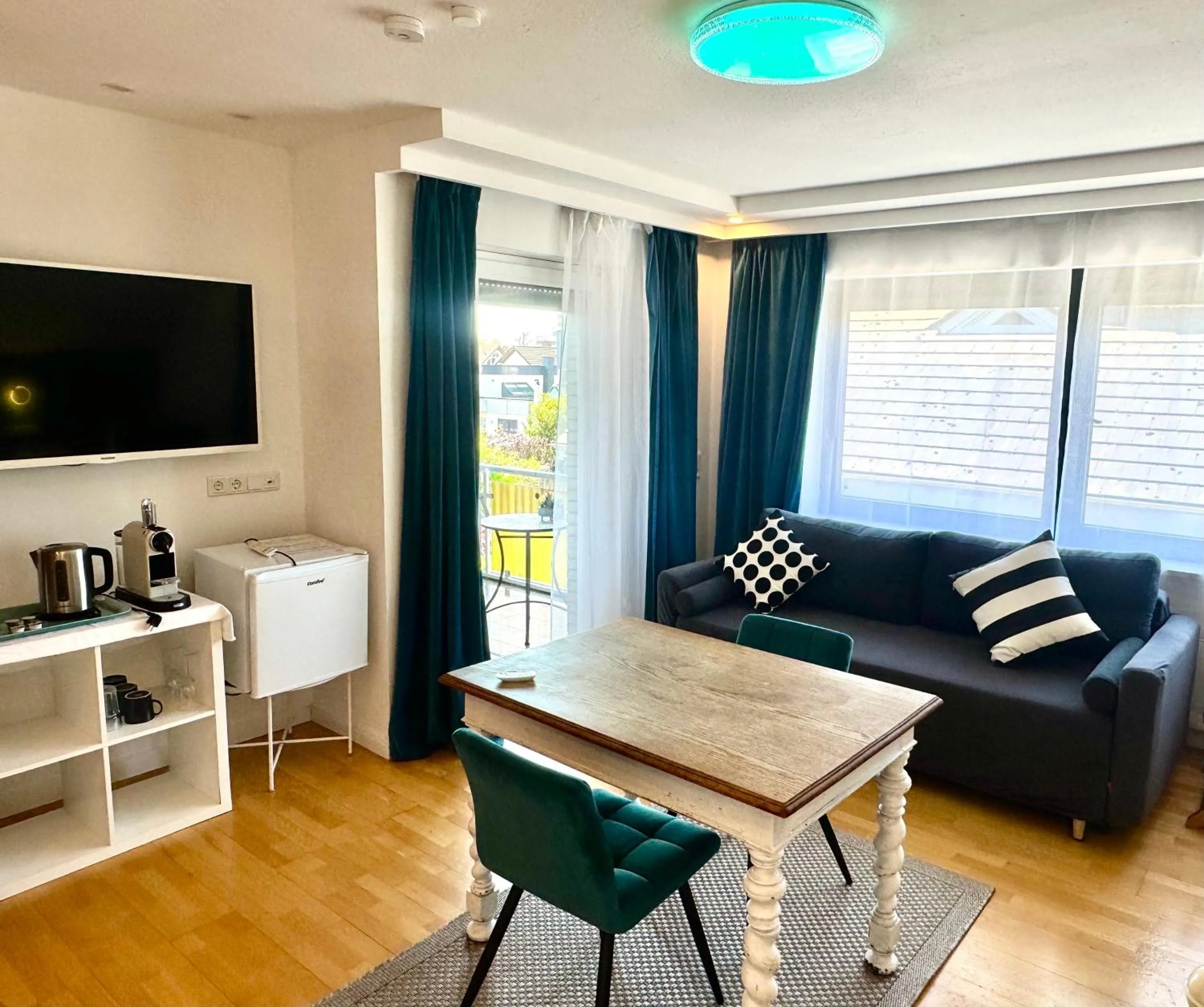 VILLA ORCHARD Frankfurt