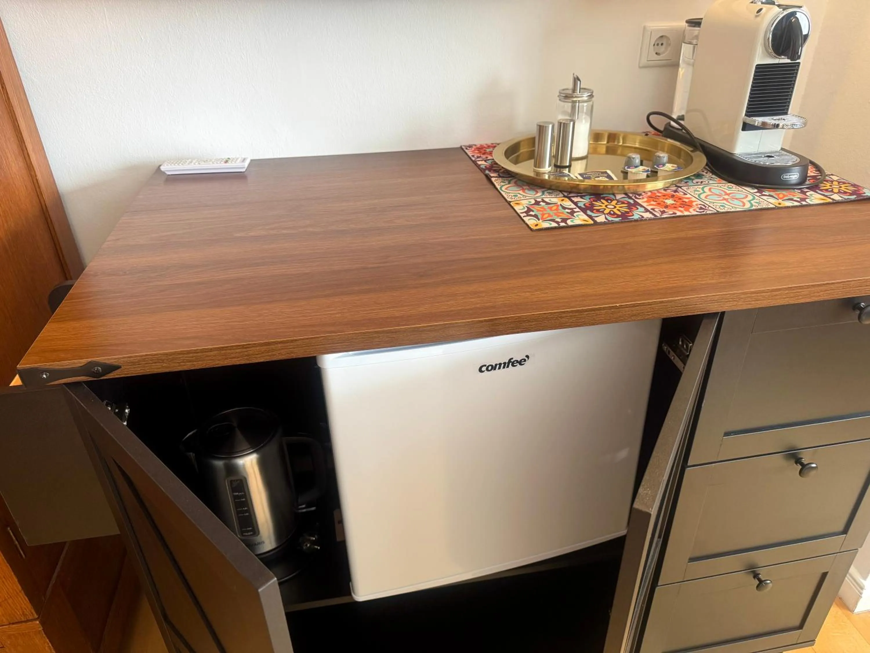 Coffee/tea facilities in VILLA ORCHARD Frankfurt - Trade Fair Airport