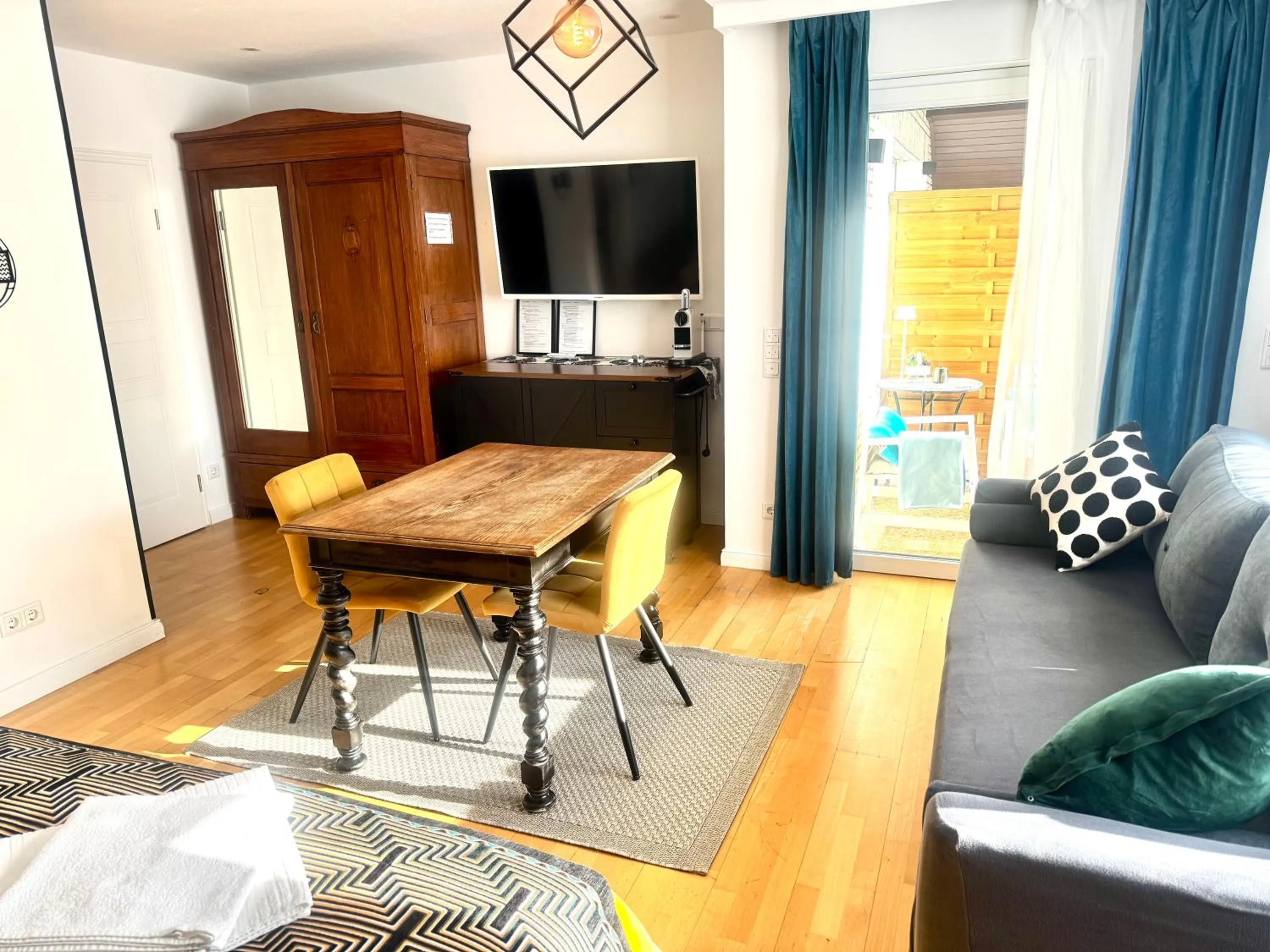 VILLA ORCHARD Frankfurt - Trade Fair Airport