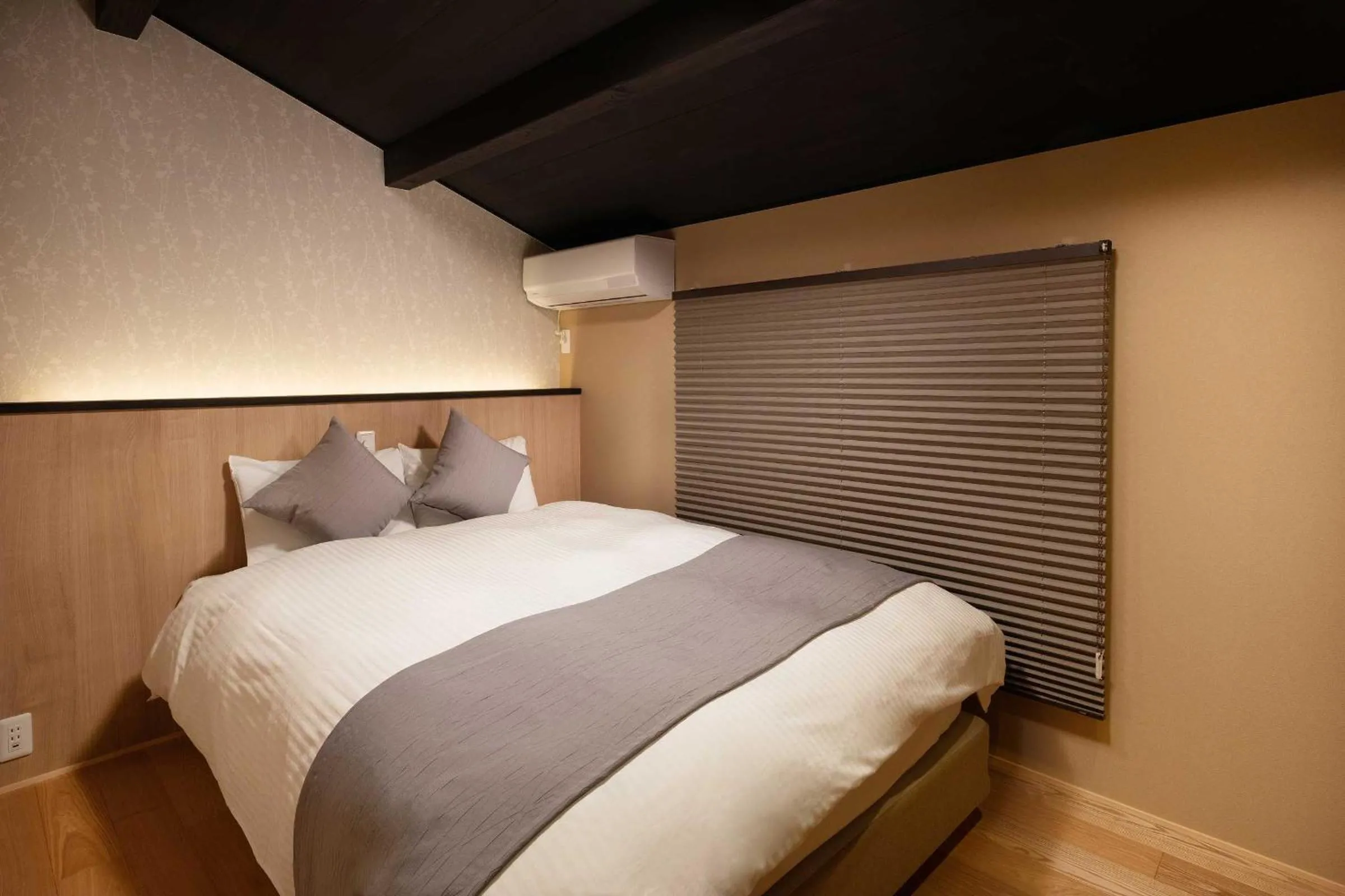 Bed in Kanade Kujoaketachobettei