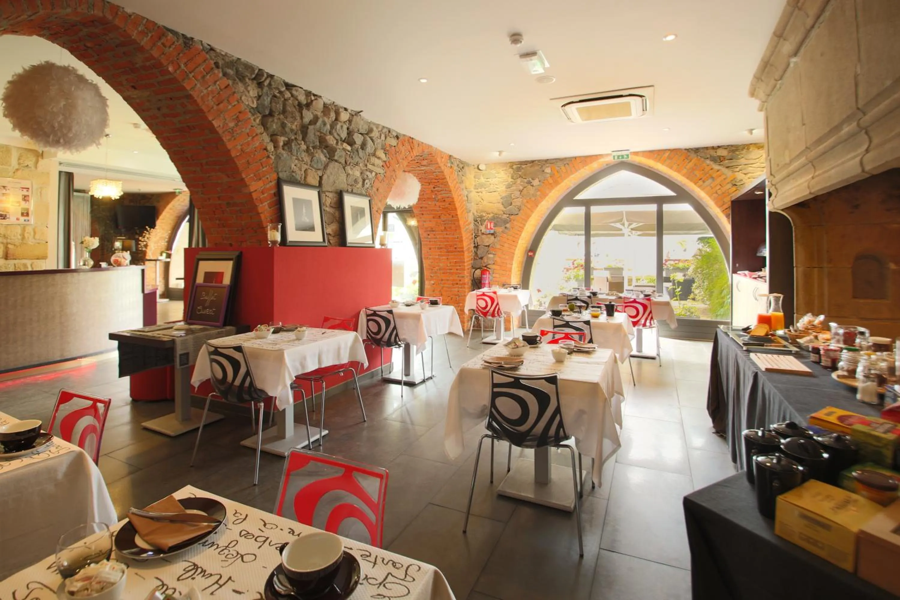 Spring in Charme et Caractère Le Turenne