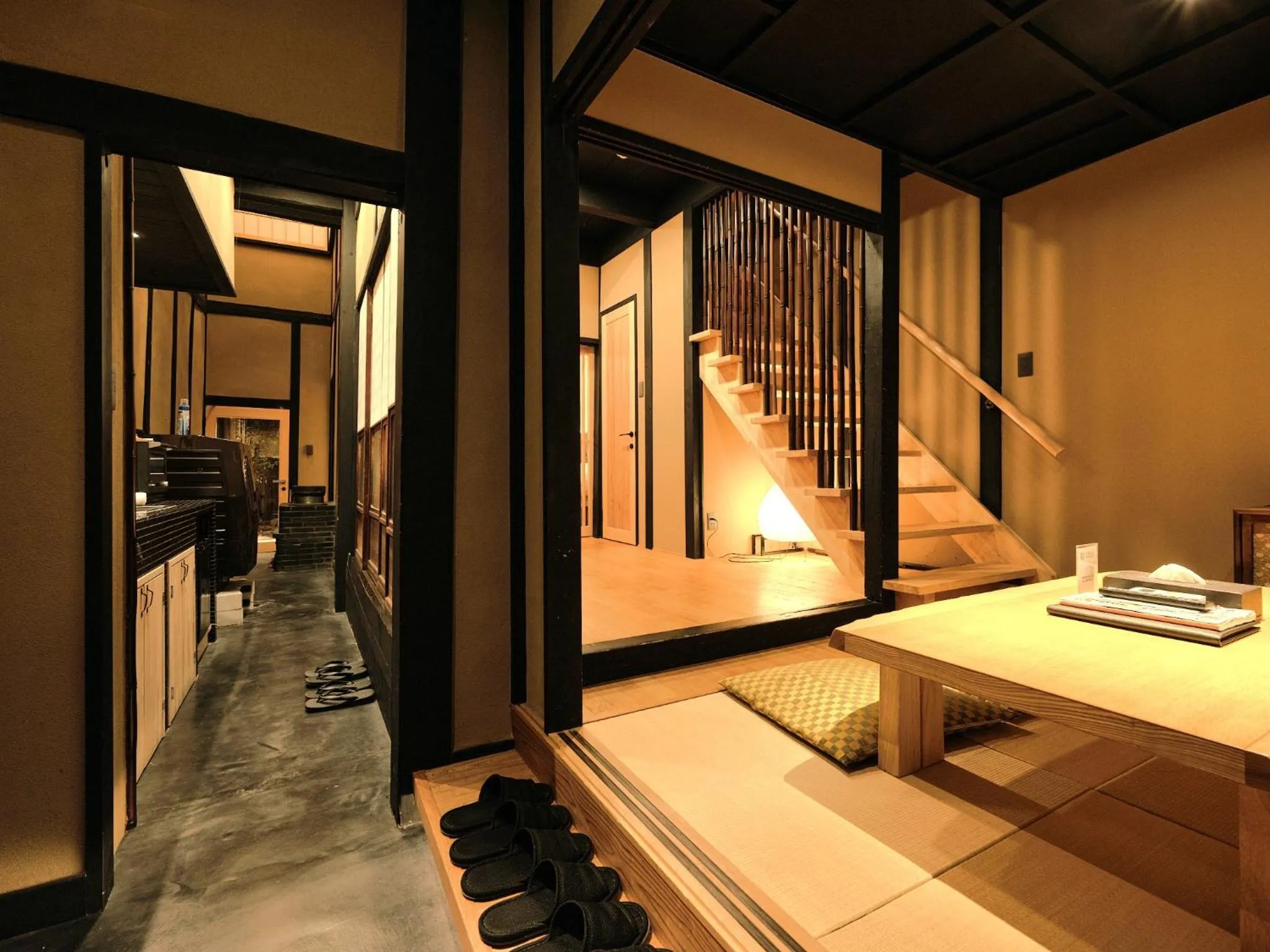 Living room, Bed in Tsumugi Hachijominamotocho