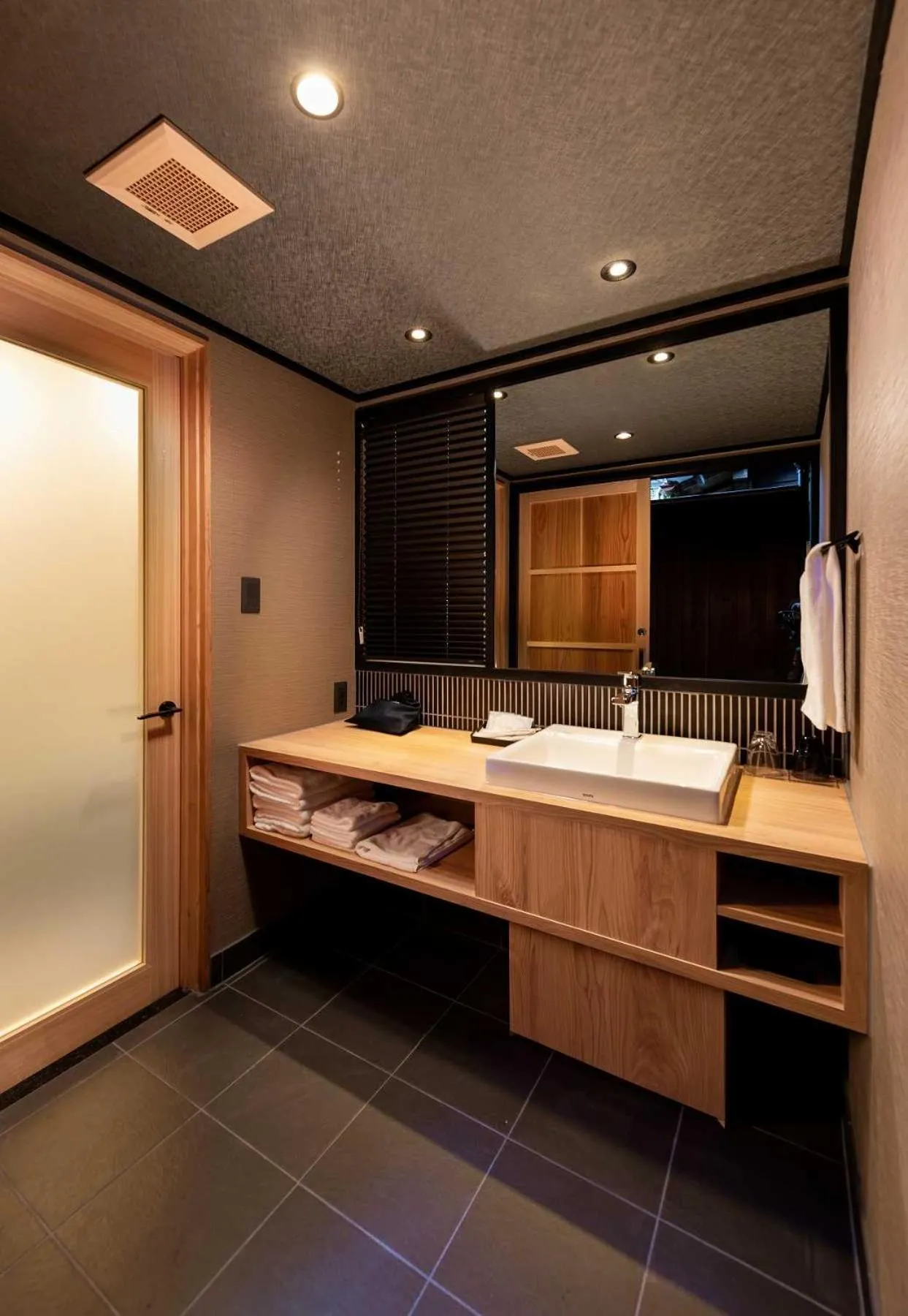 Bathroom in Tsumugi Hachijominamotocho