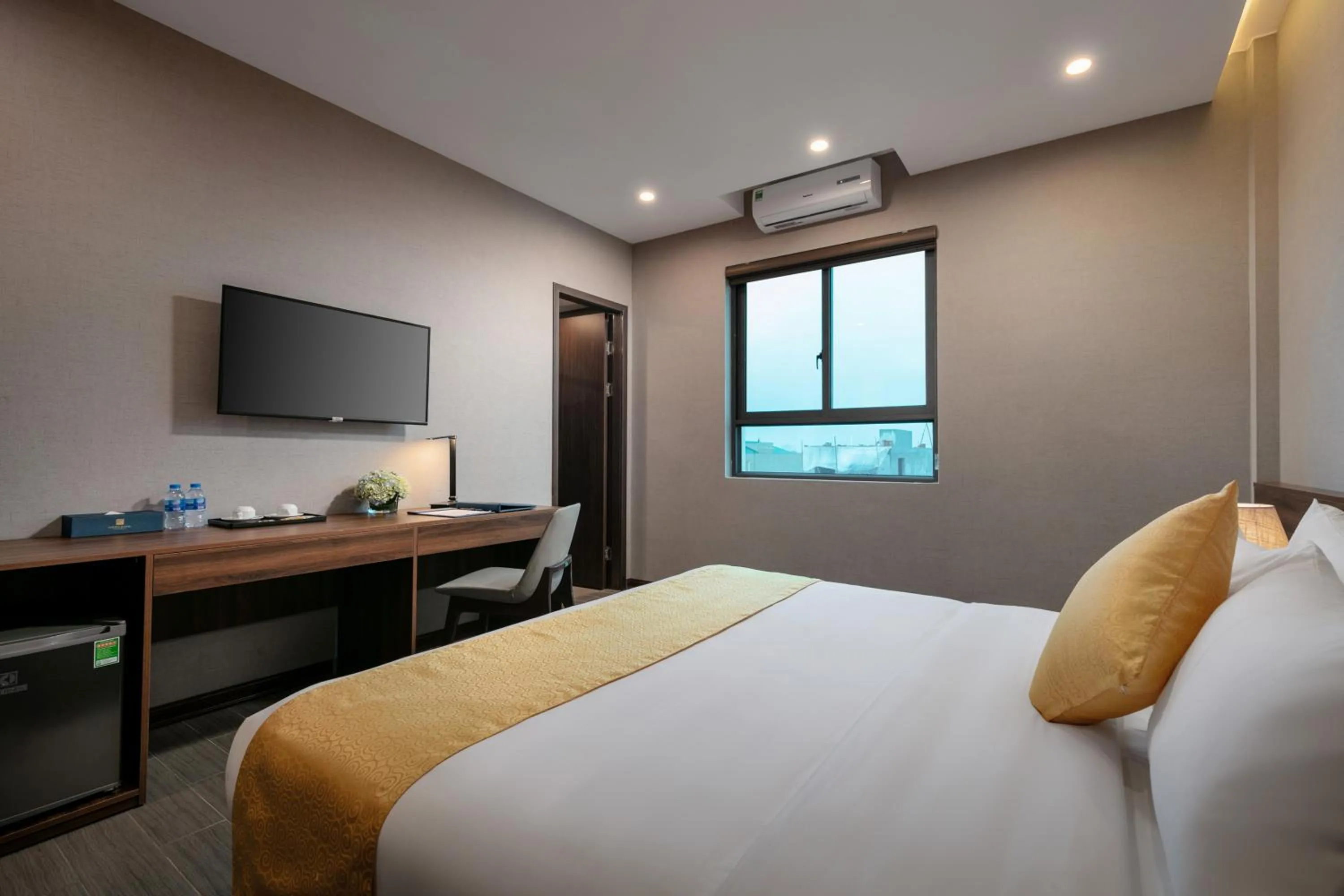 Bedroom, Bed in Golden Season Hotel