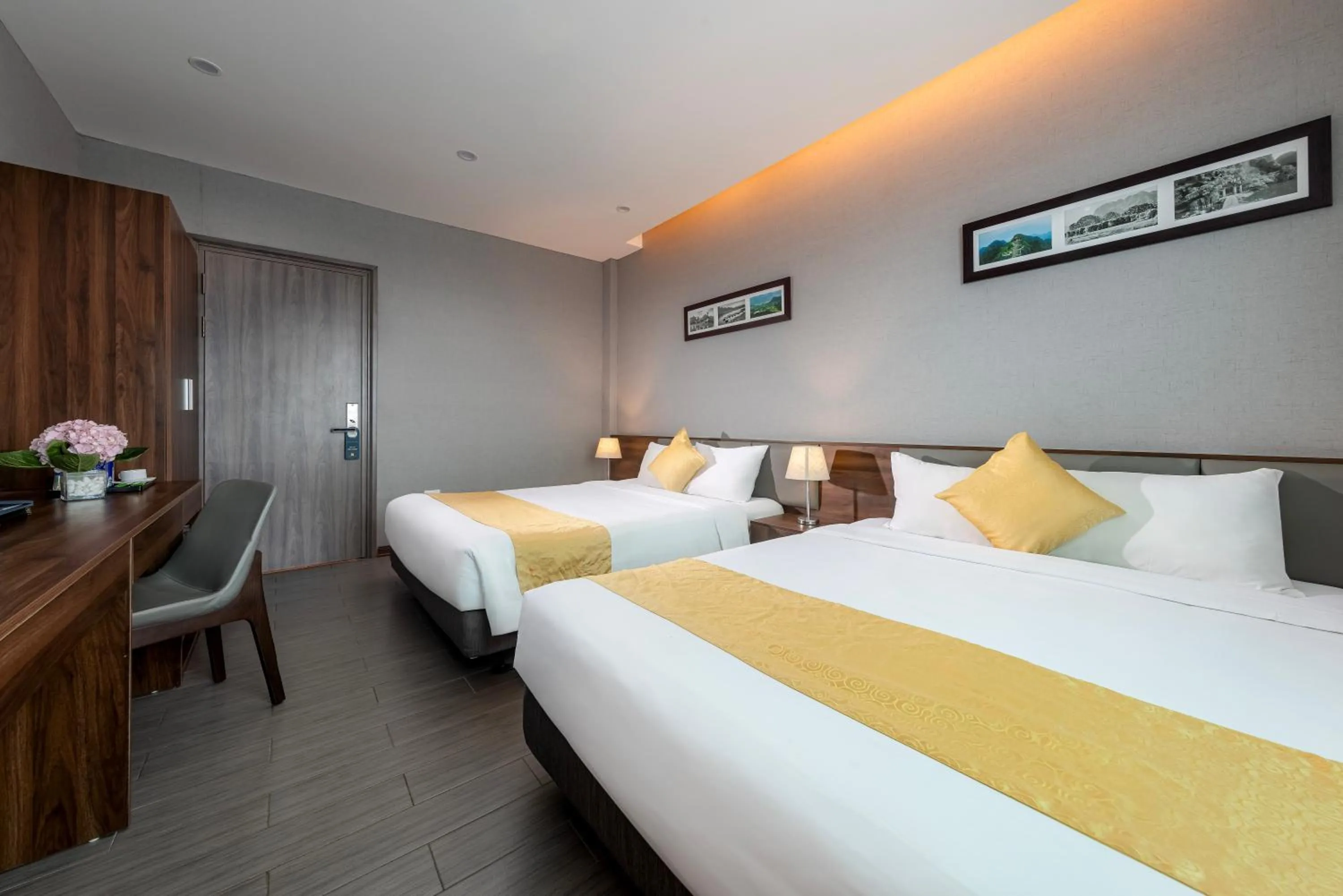 Bed in Golden Season Hotel