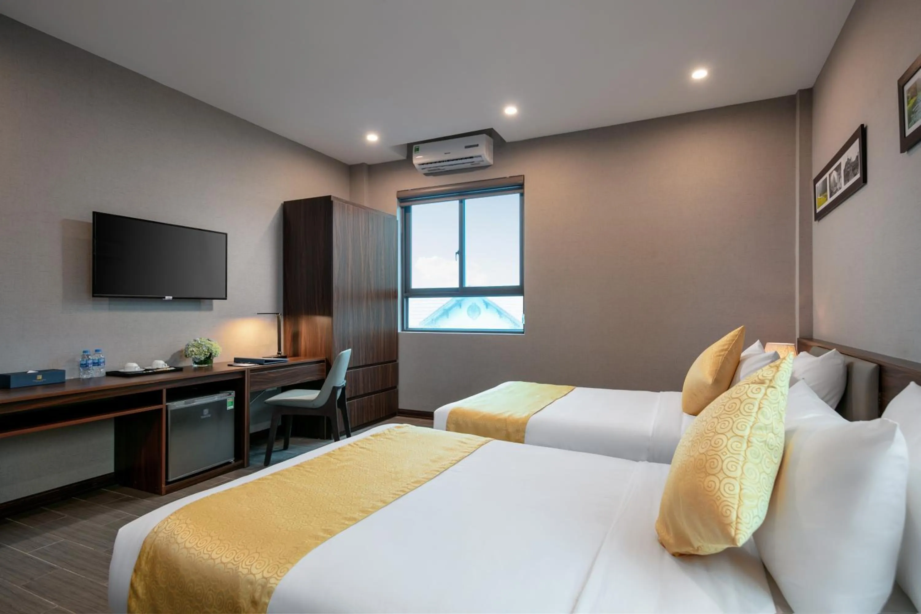 Photo of the whole room, Bed in Golden Season Hotel