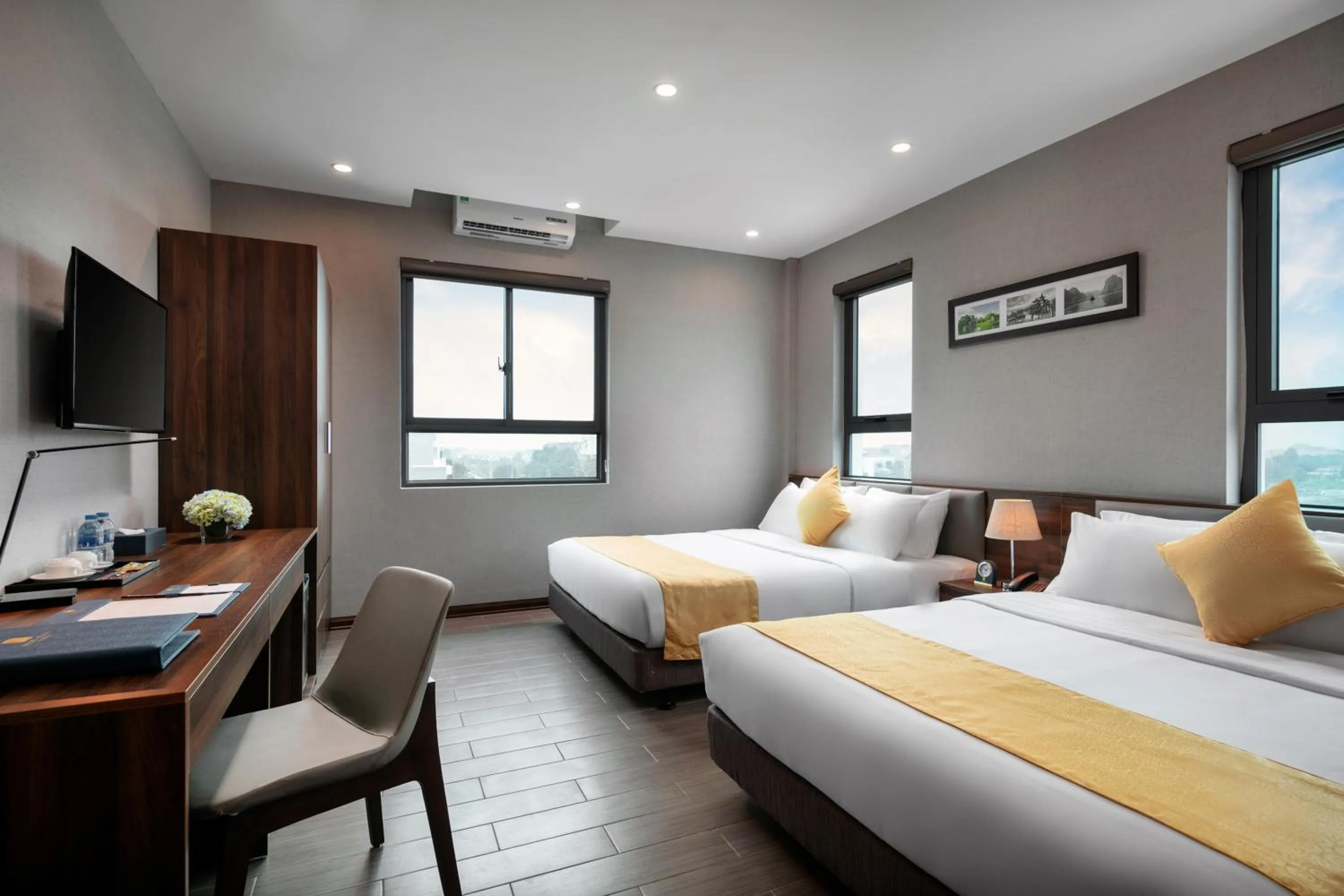 Bed in Golden Season Hotel