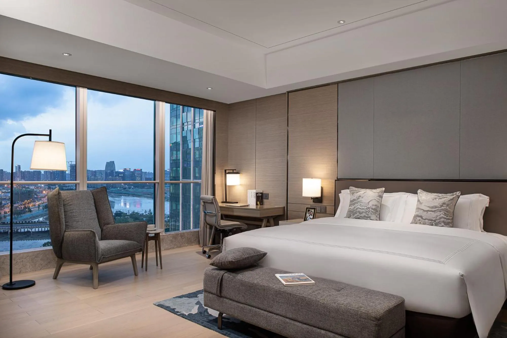 Bed in Fraser Residence Chengdu