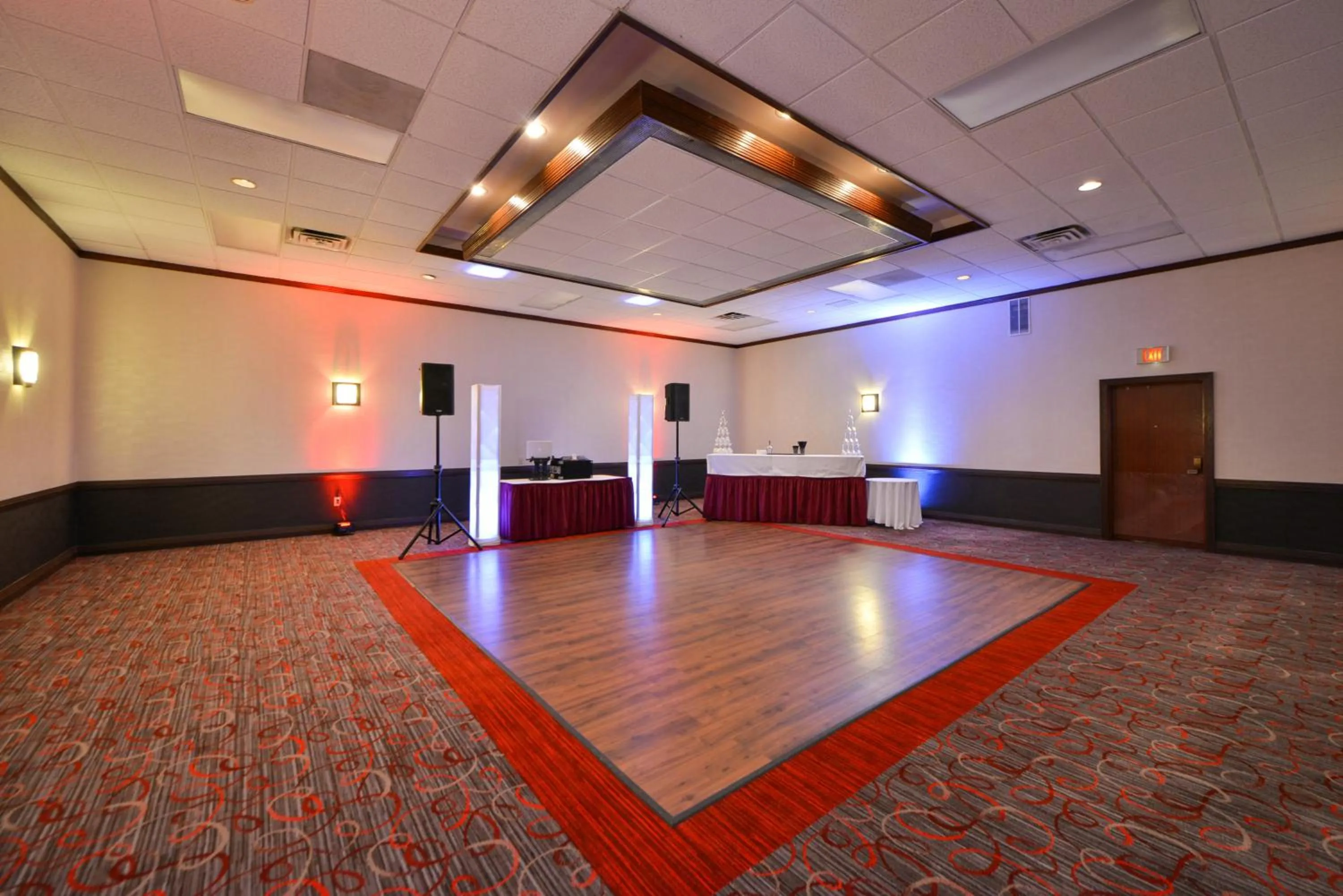 Banquet/Function facilities in Radisson Hotel Madison