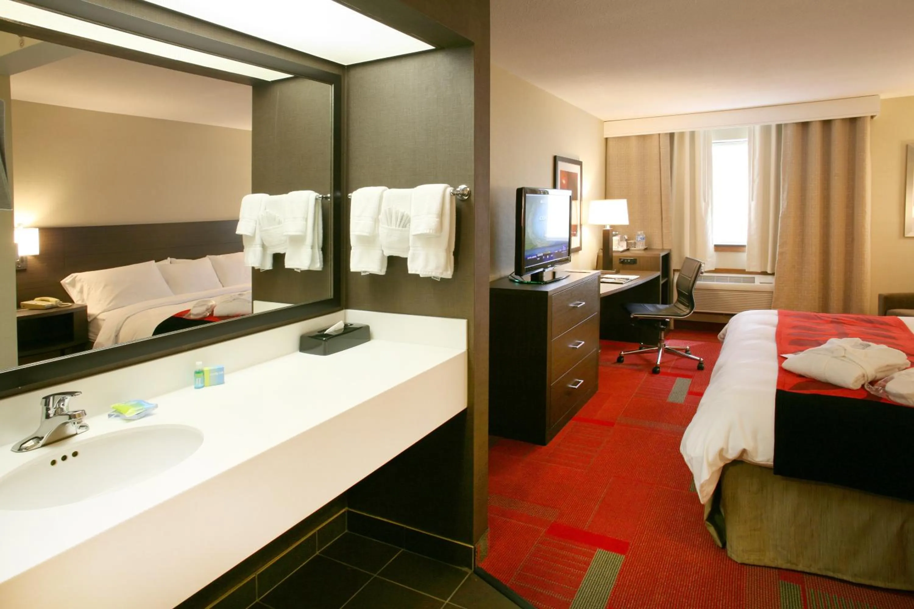 Bathroom in Radisson Hotel Madison