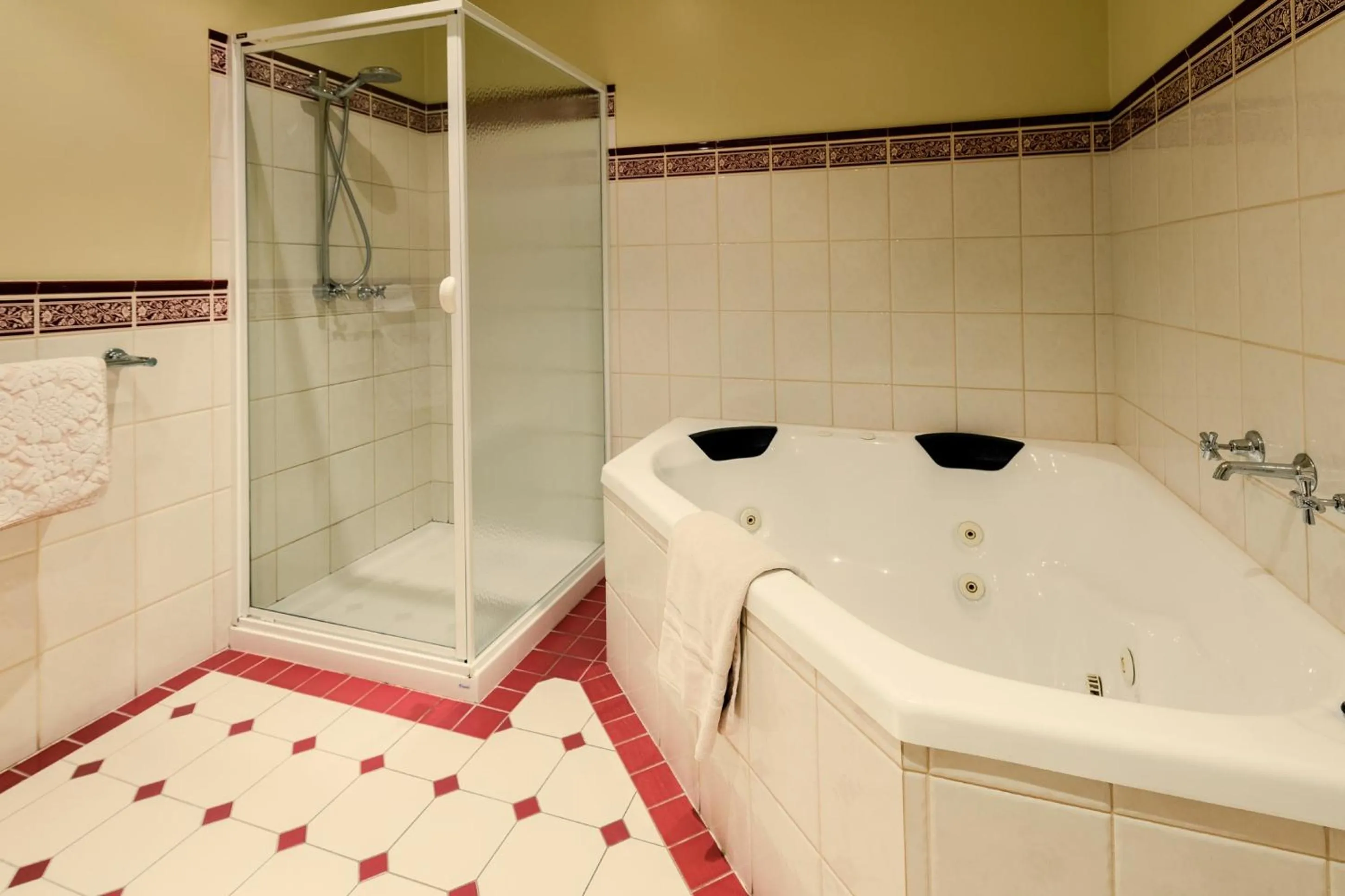 Castlemaine Colonial Motel