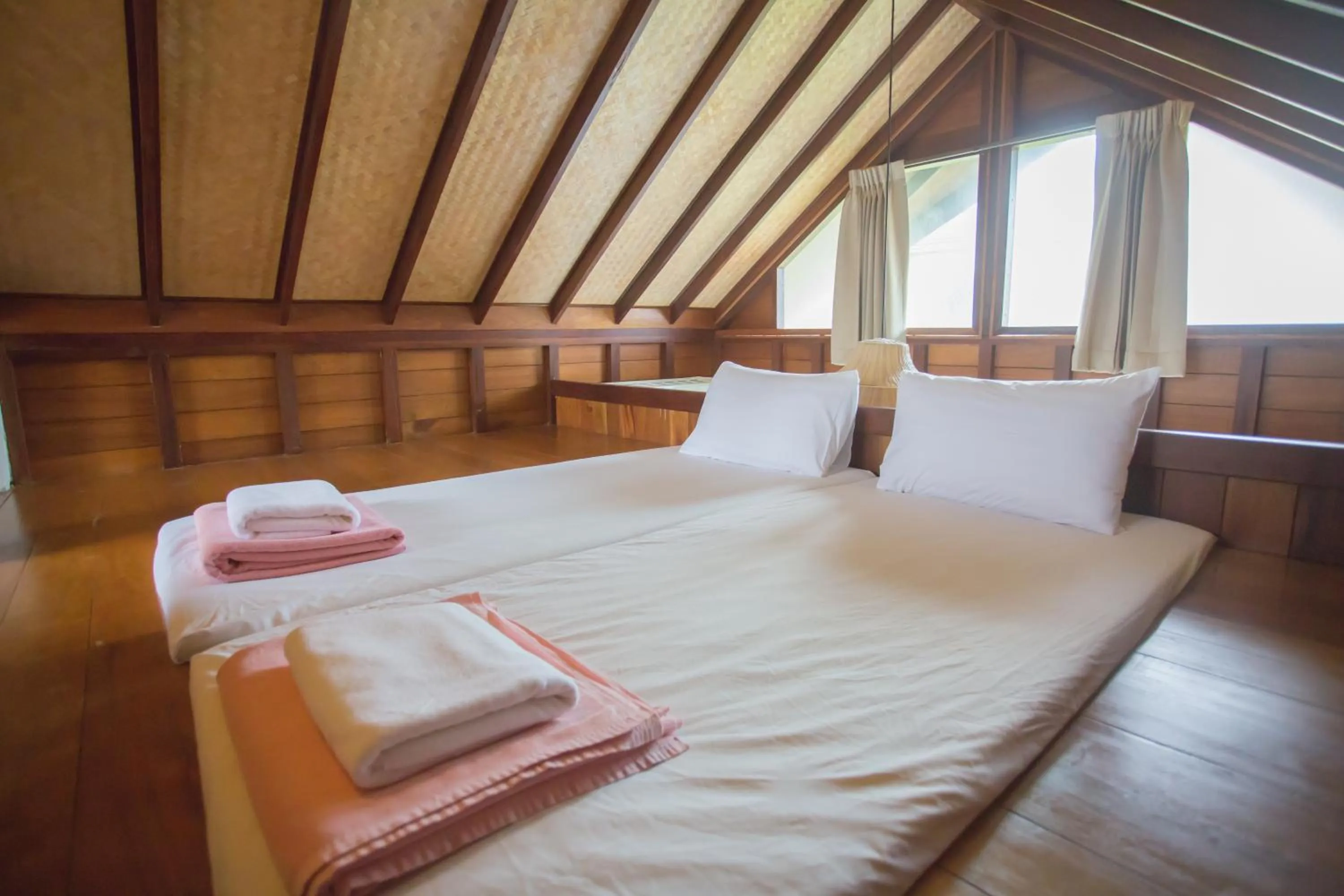 Bed in 100 Islands Resort & Spa