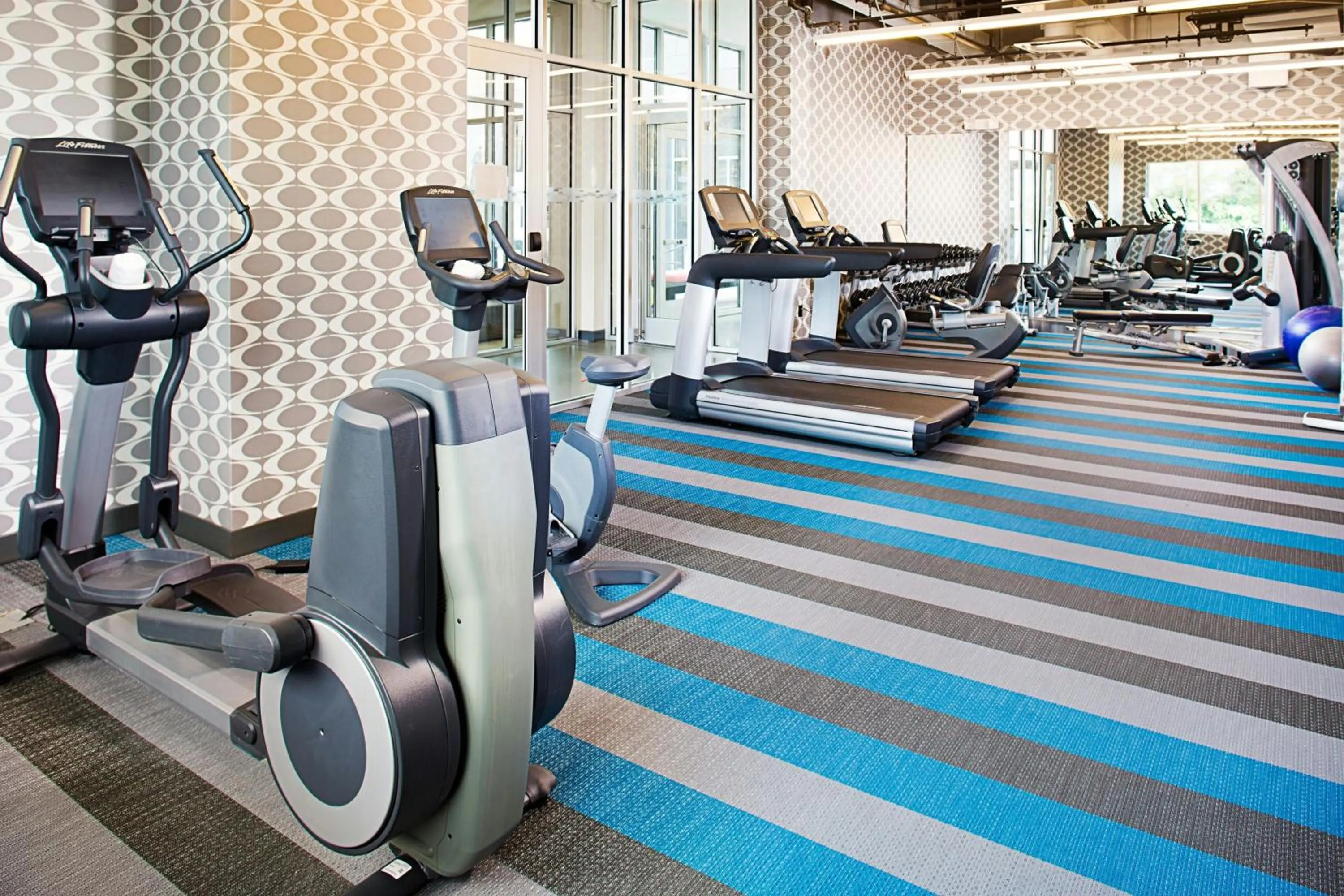 Fitness centre/facilities in Aloft Philadelphia Airport