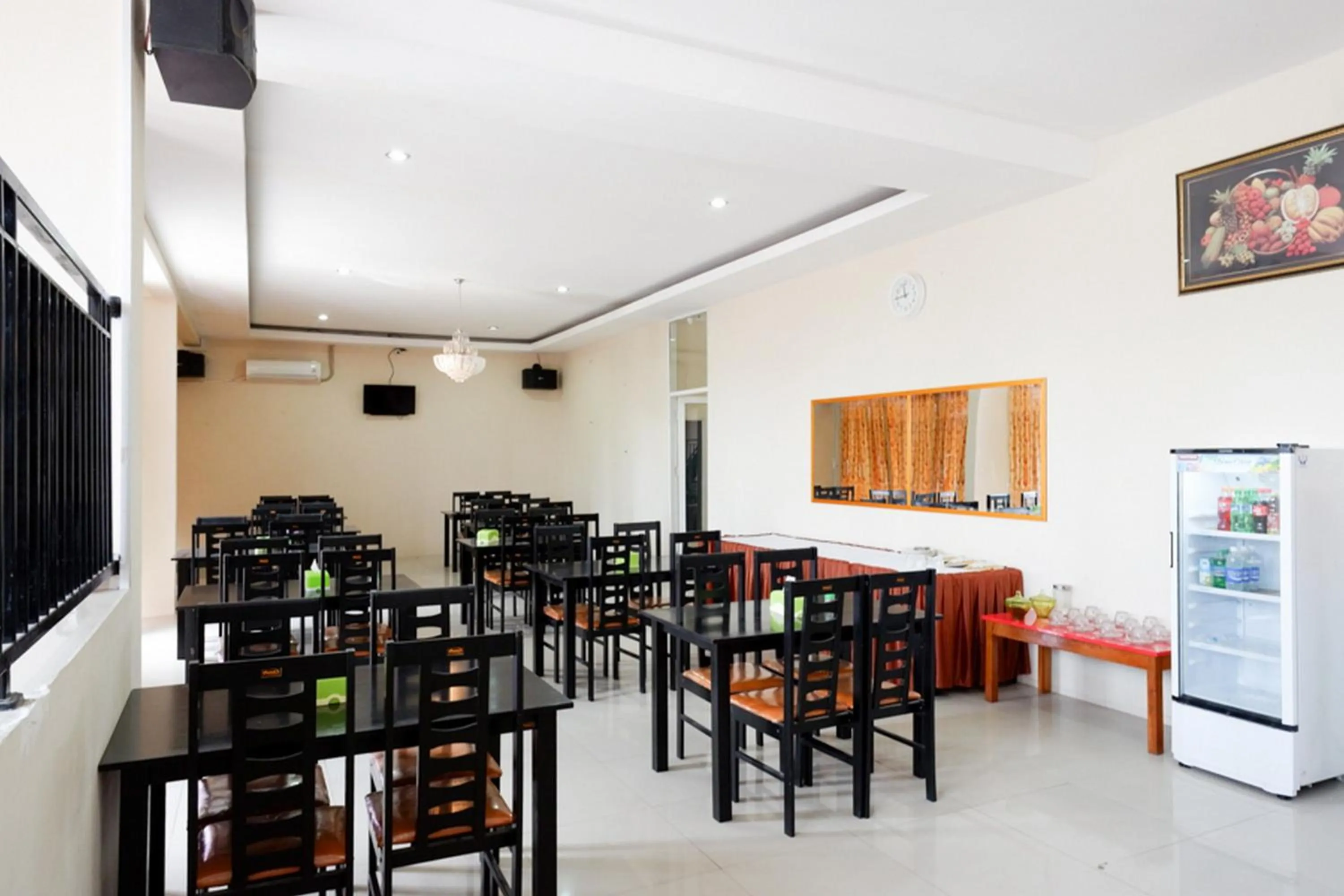 RedDoorz @ Hotel Grand Aulia Majene