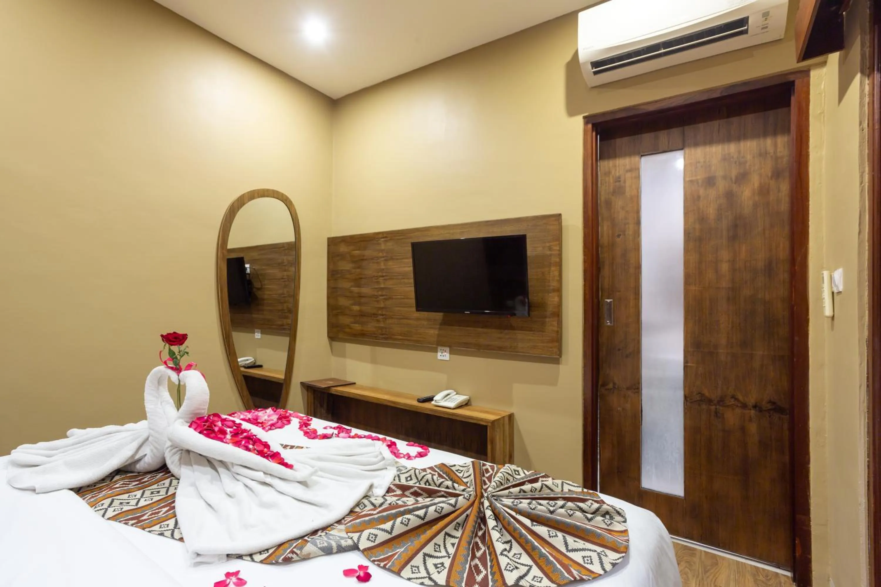 Bedroom, Bed in Radea Villa