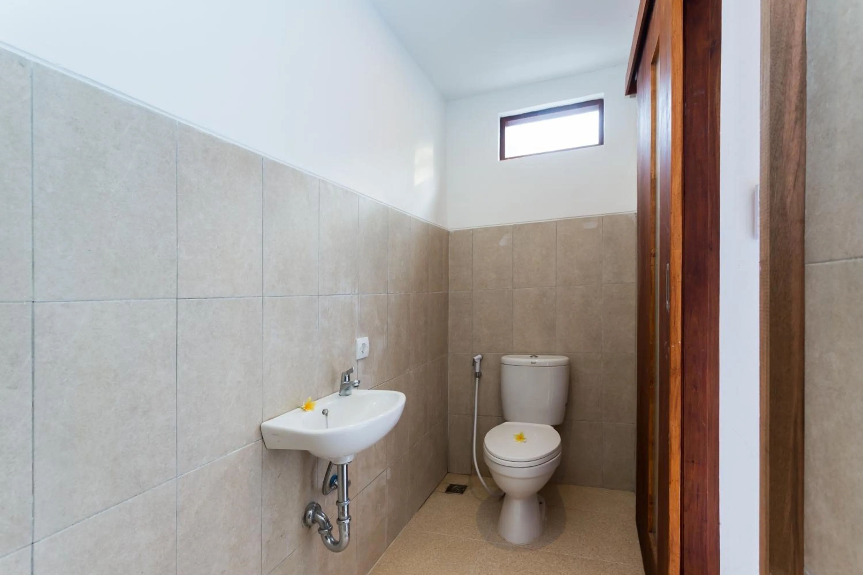 Toilet in Radea Villa