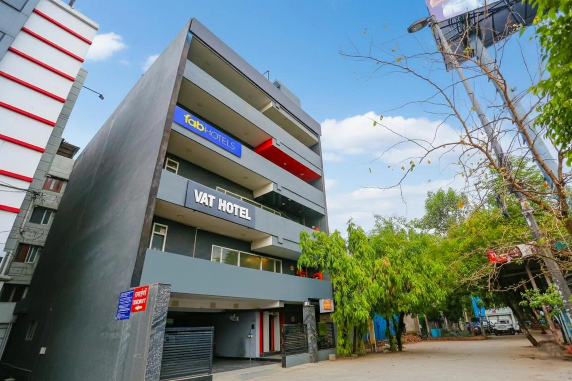 Property building in Via Blusky