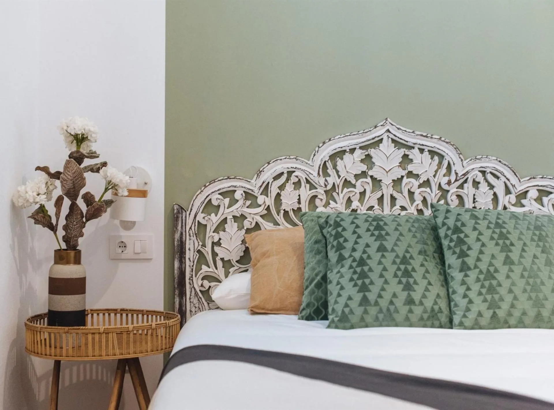 Bed in Lola de Triana Apartments