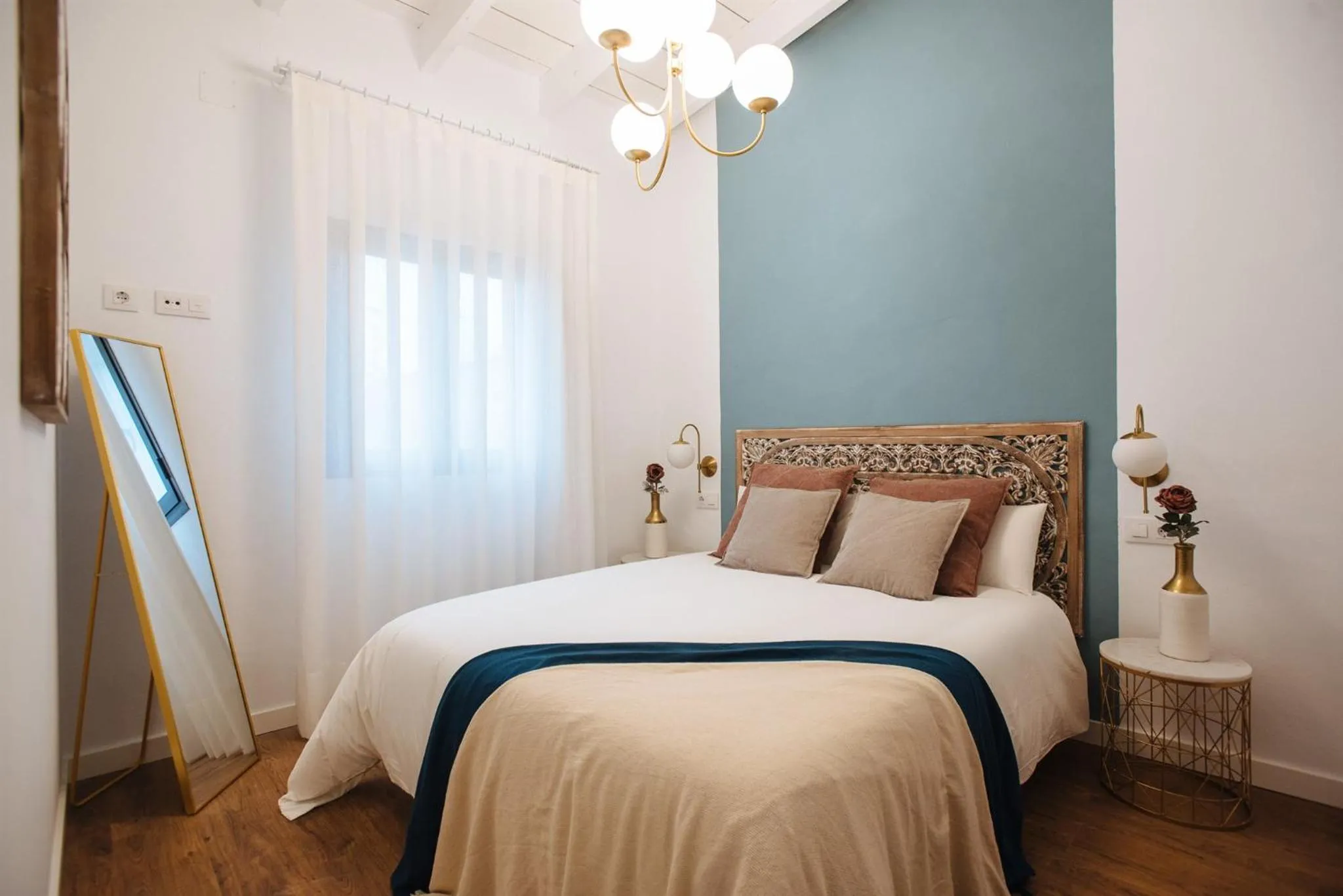 Bed in Lola de Triana Apartments