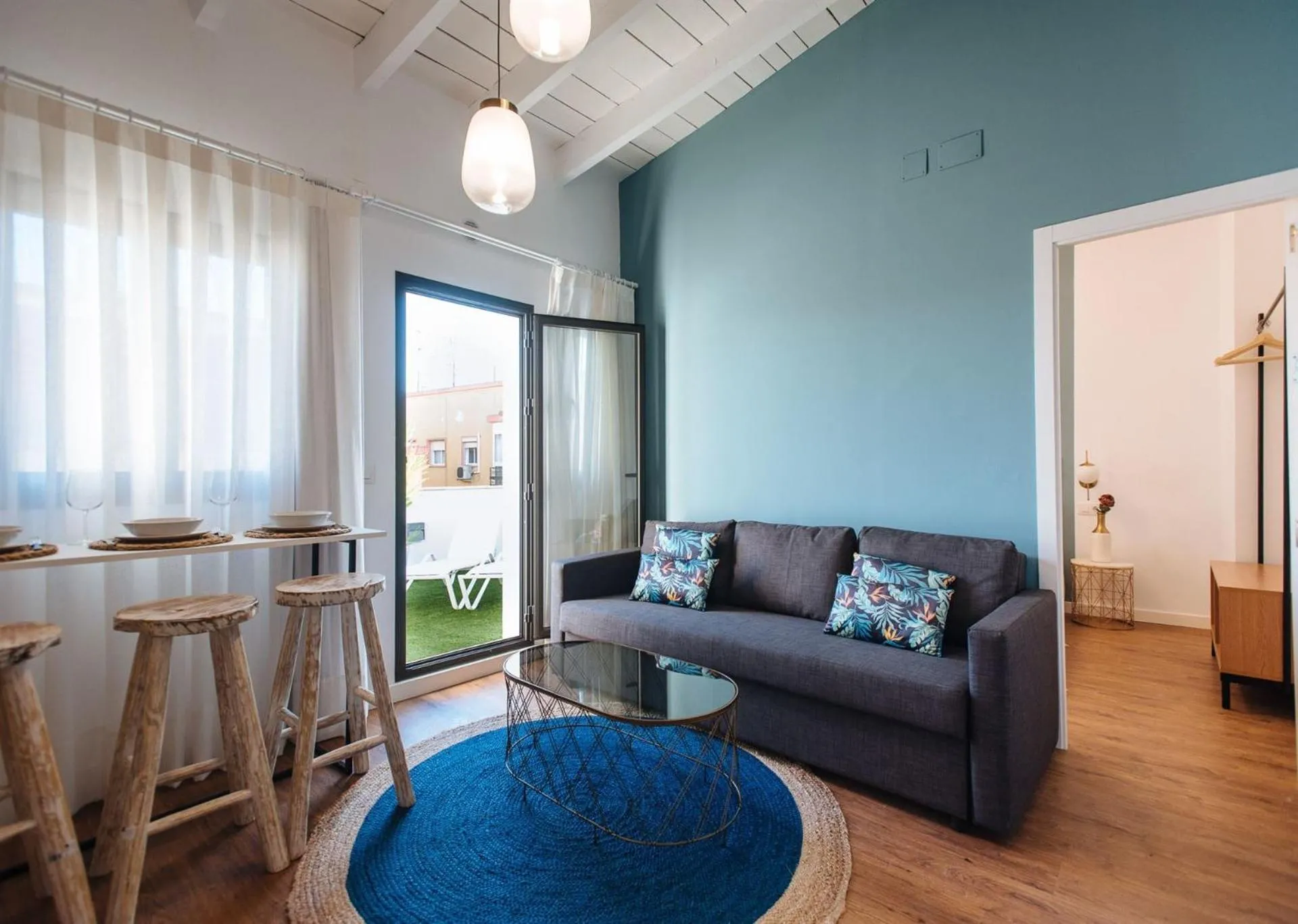Living room in Lola de Triana Apartments