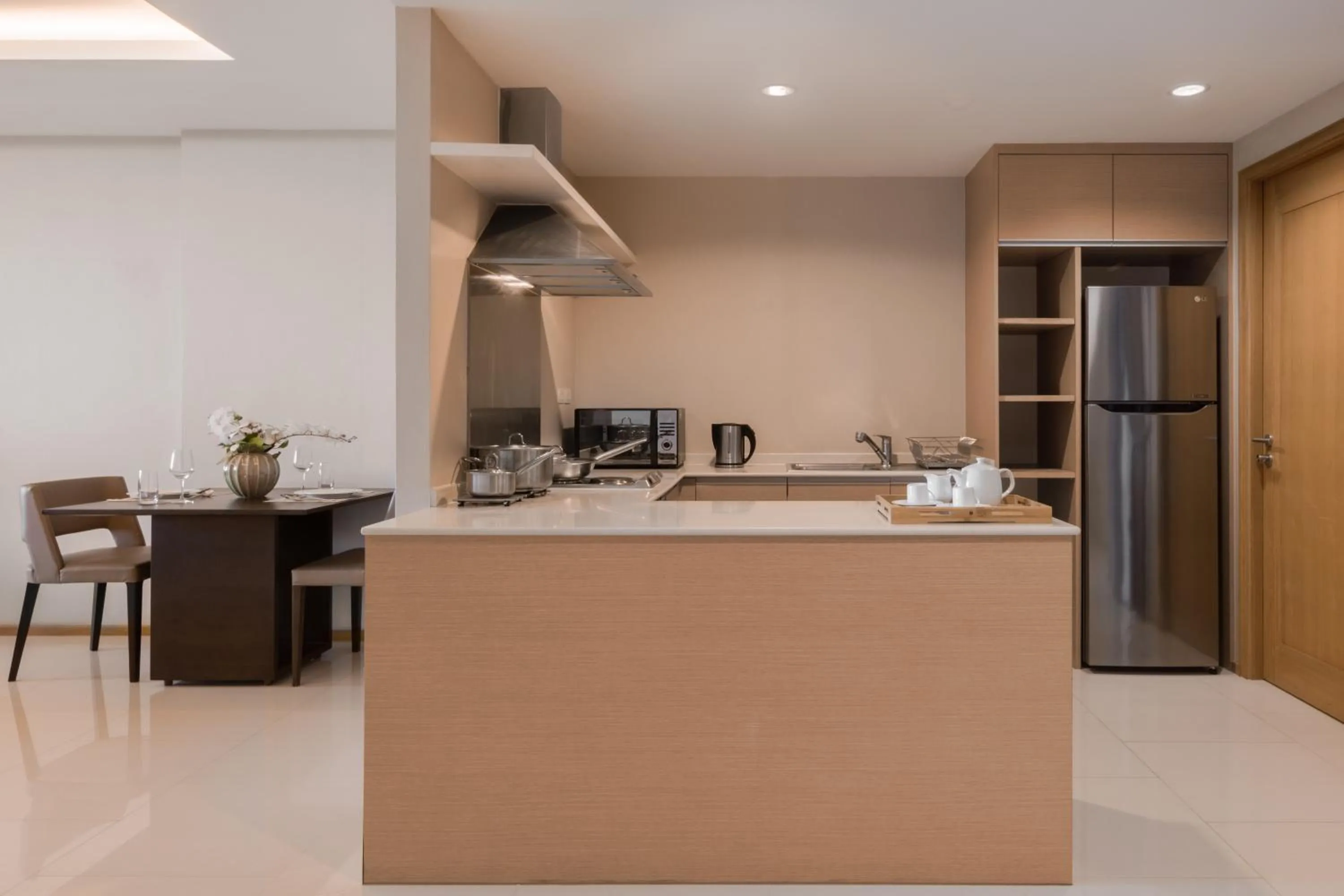 kitchen in North Park Serviced Apartment Bangkok