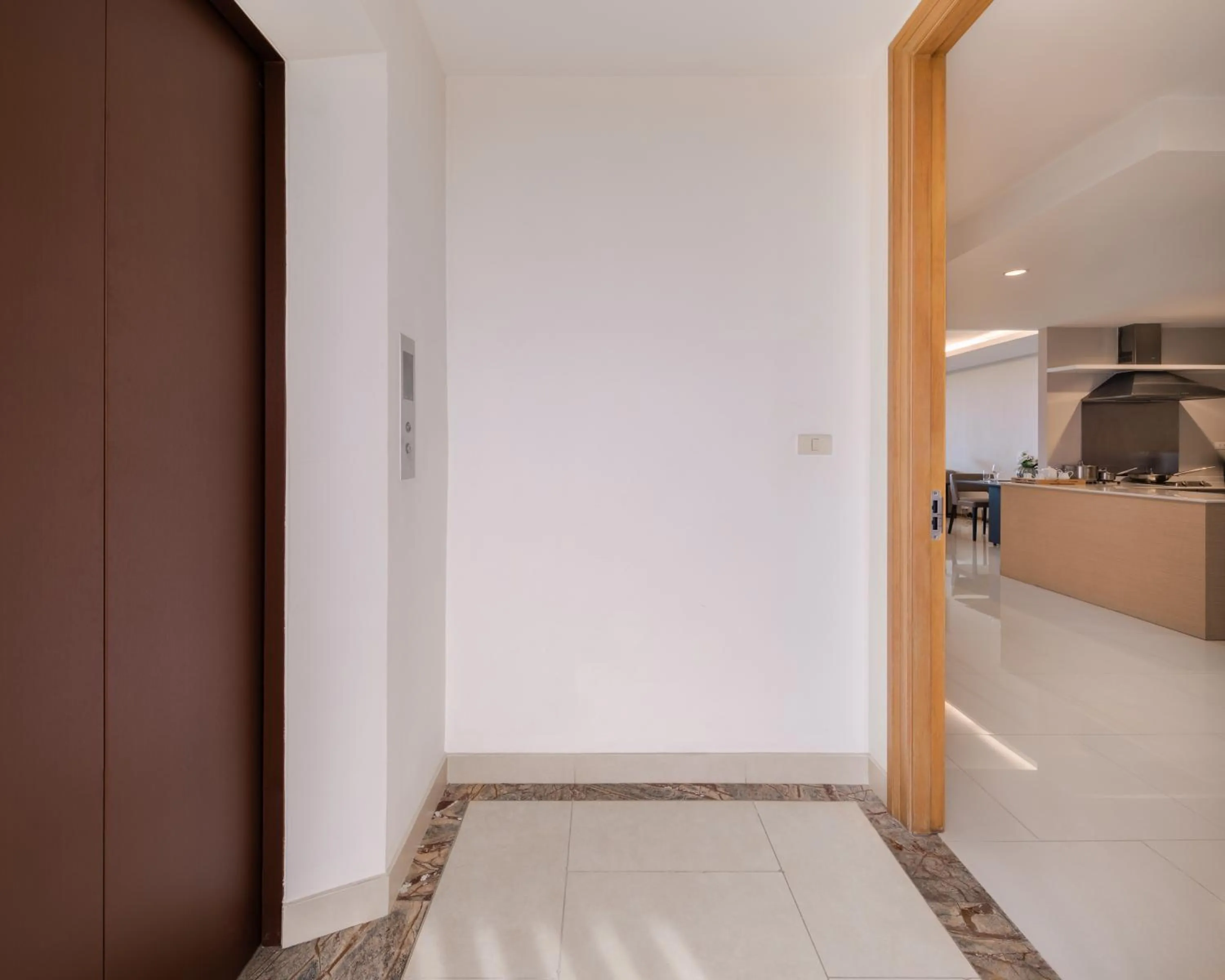 elevator in North Park Serviced Apartment Bangkok