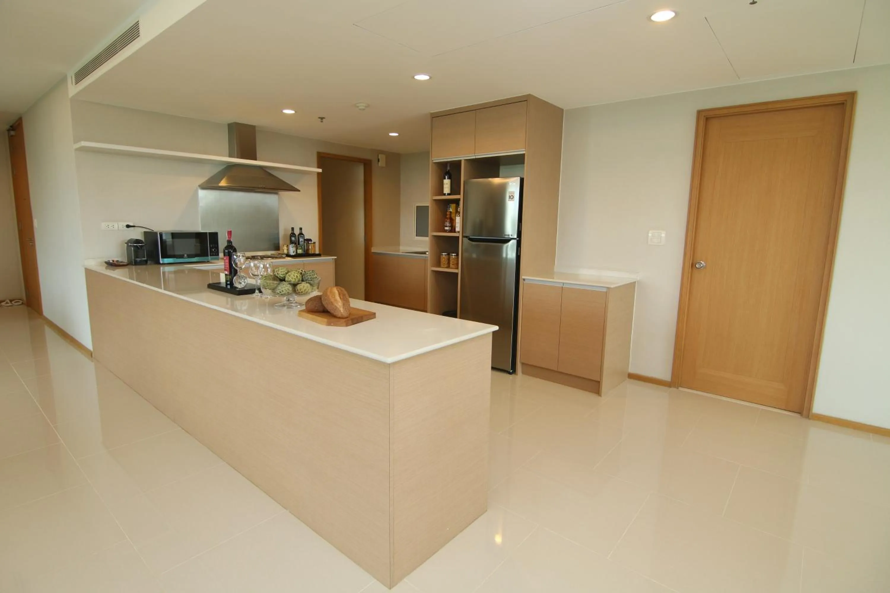 Kitchen or kitchenette in North Park Serviced Apartment Bangkok