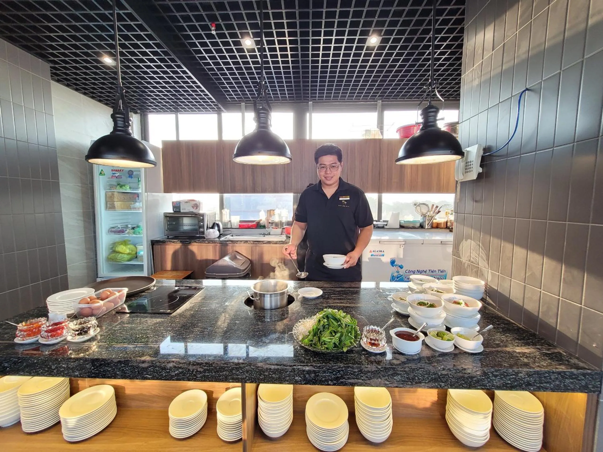 Food and drinks in Thanh Long Hotel - Bach Dang