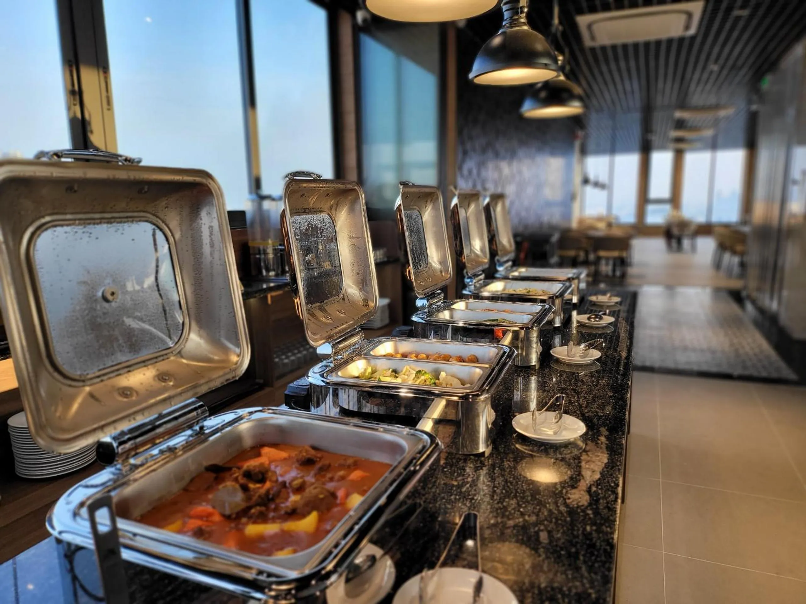 Restaurant/places to eat in Thanh Long Hotel - Bach Dang