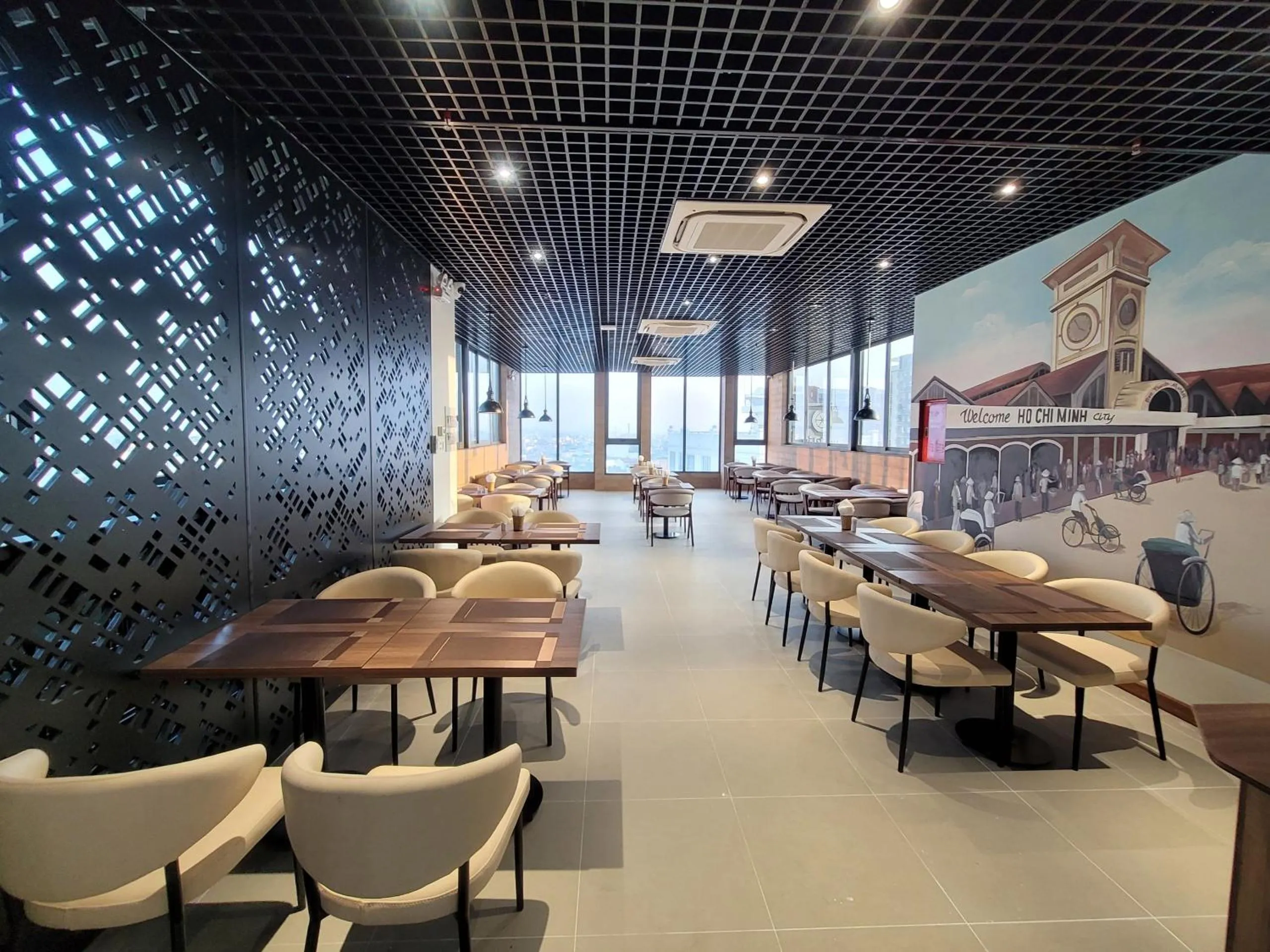 Restaurant/places to eat in Thanh Long Hotel - Bach Dang