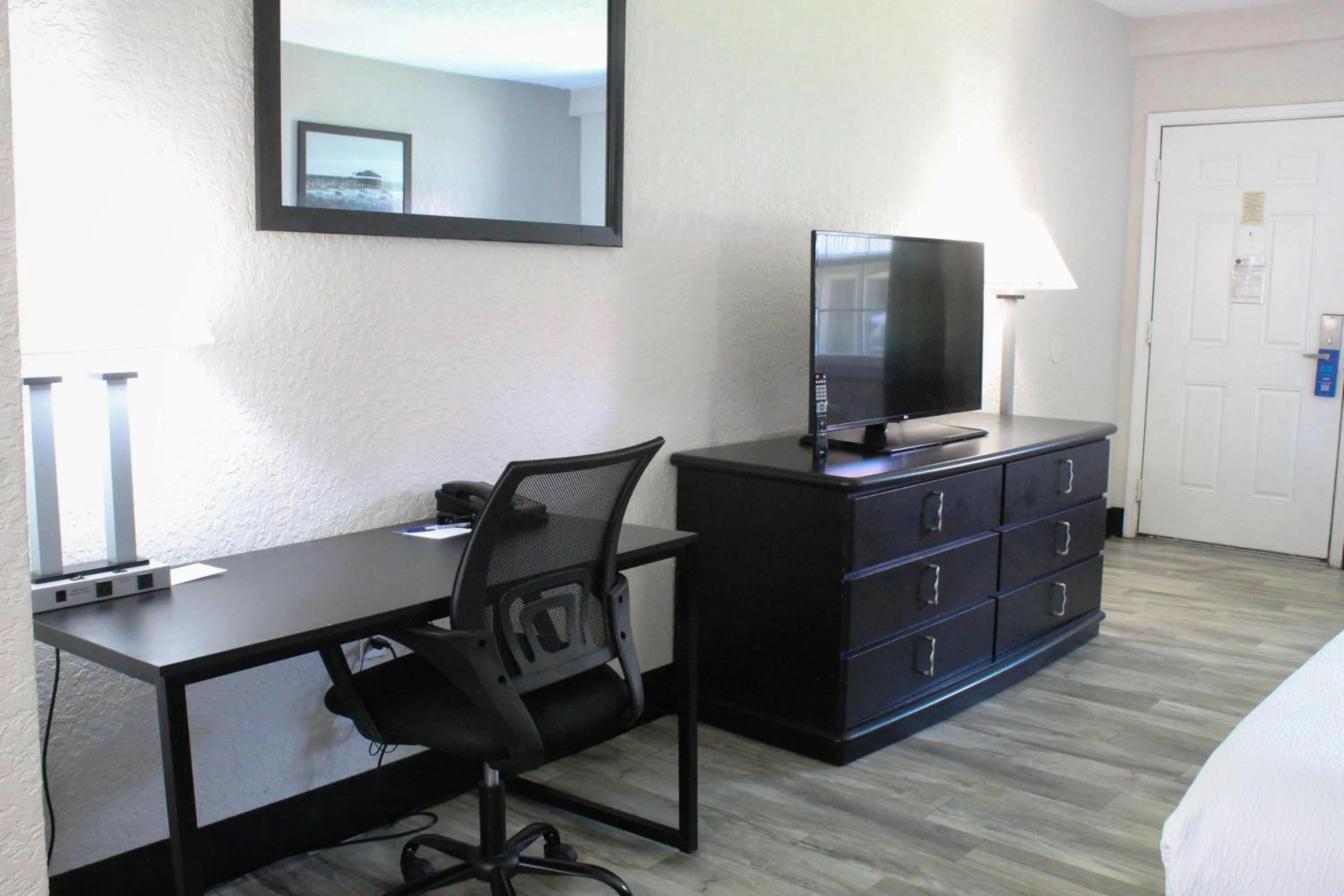 Photo of the whole room in La Quinta Inn by Wyndham Cocoa Beach-Port Canaveral