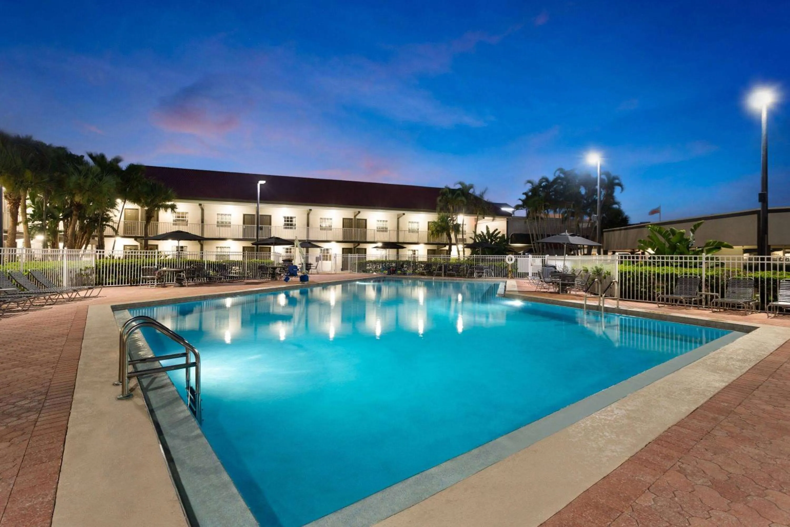 Swimming pool in La Quinta Inn by Wyndham Cocoa Beach-Port Canaveral