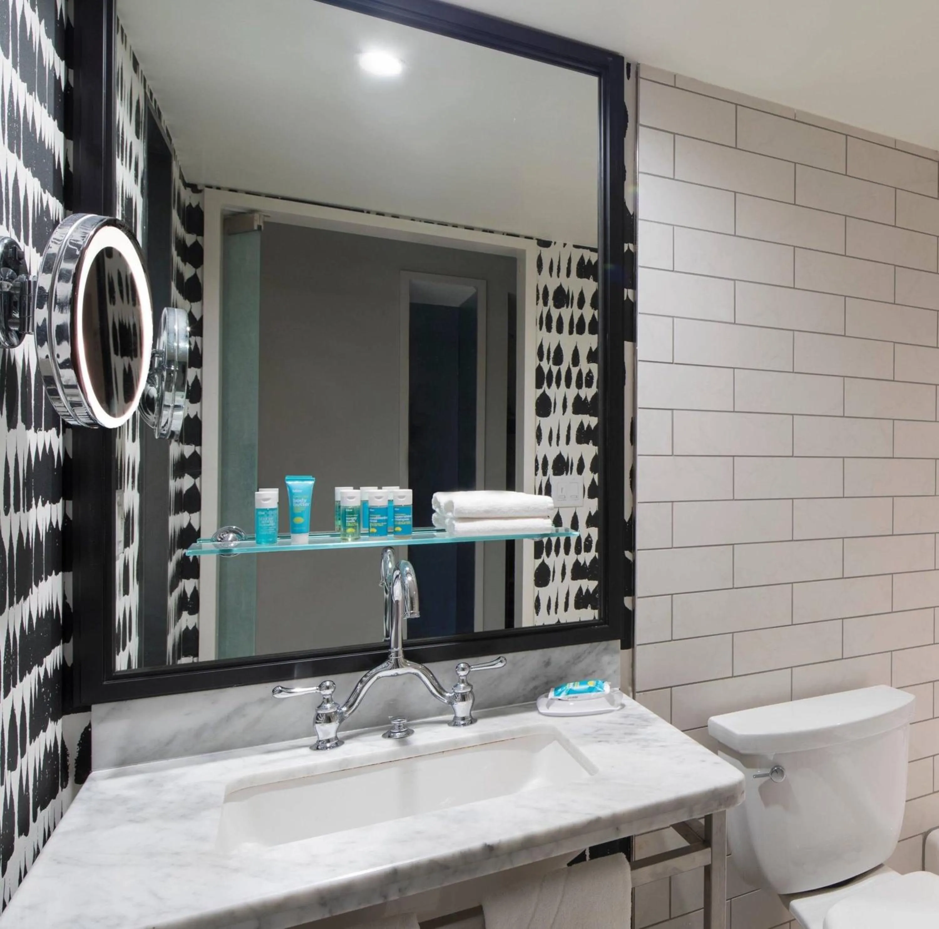 Bathroom in Hotel Colee, Atlanta Buckhead, Autograph Collection