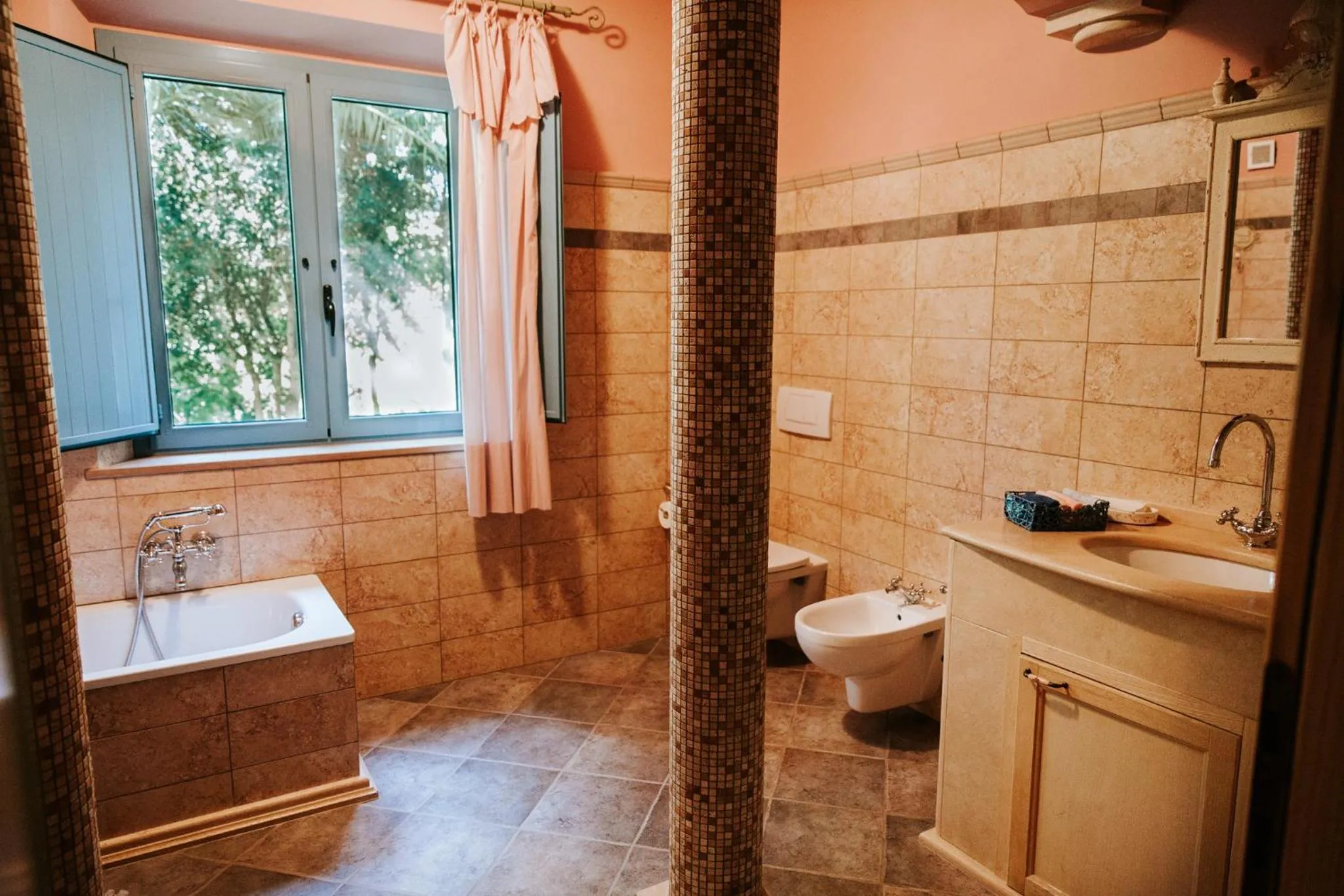 Toilet in Villa Collina Sul Mare - Teloni