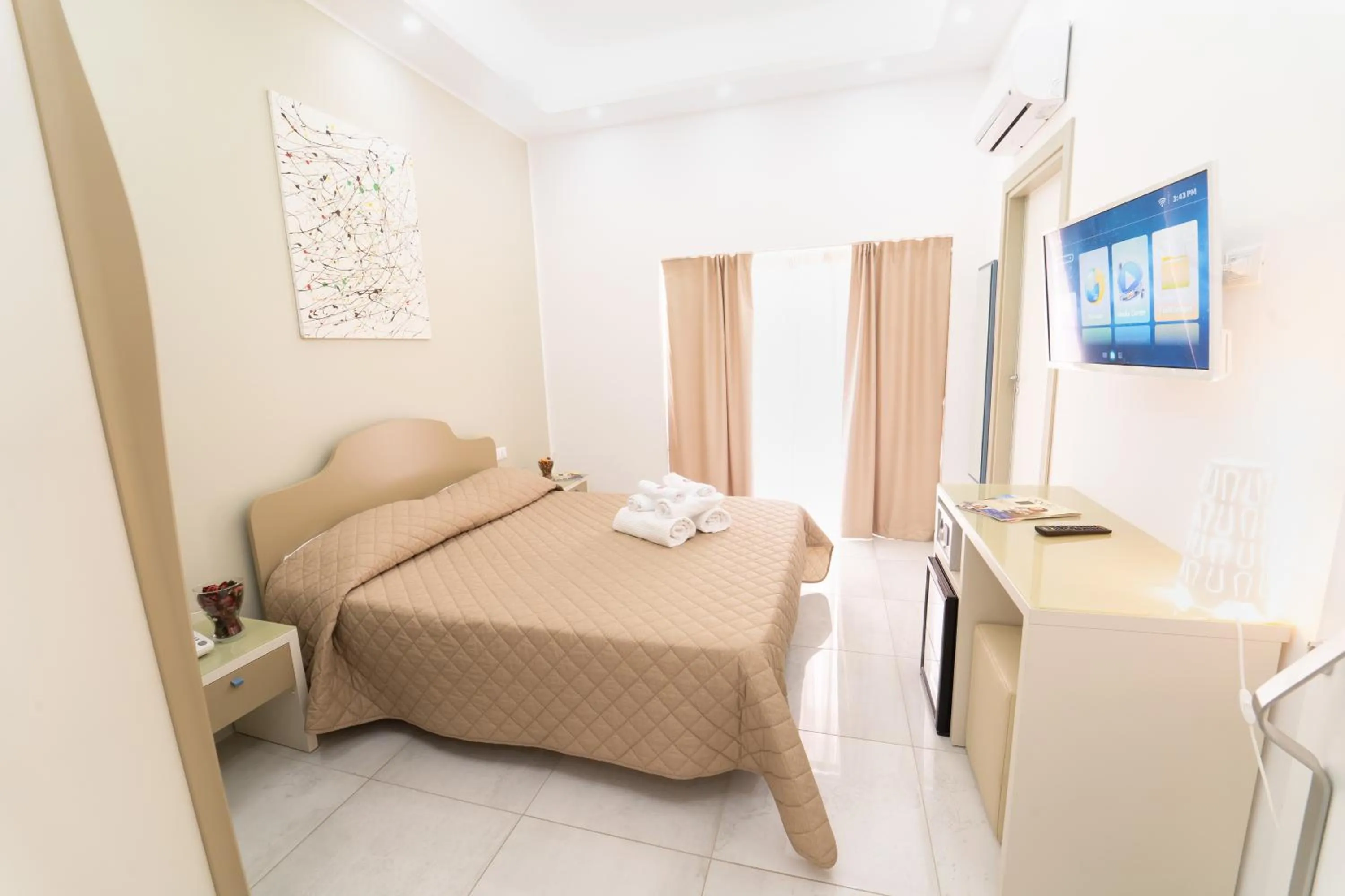 Bed in Royal Art H Spaccanapoli, by ClaPa Group