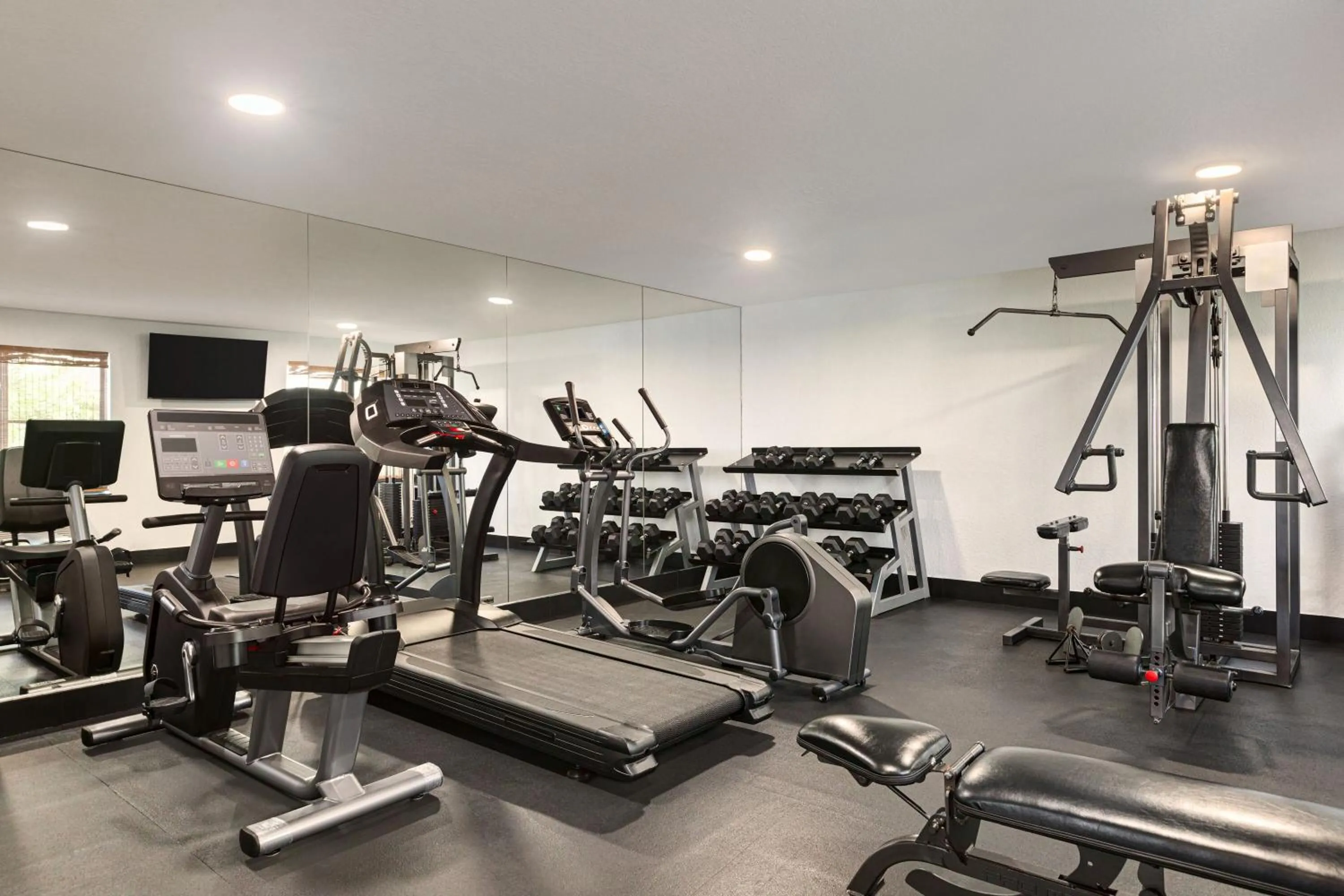 Fitness centre/facilities in Mai Hana Hotel and Suites I Drive-Theme Parks
