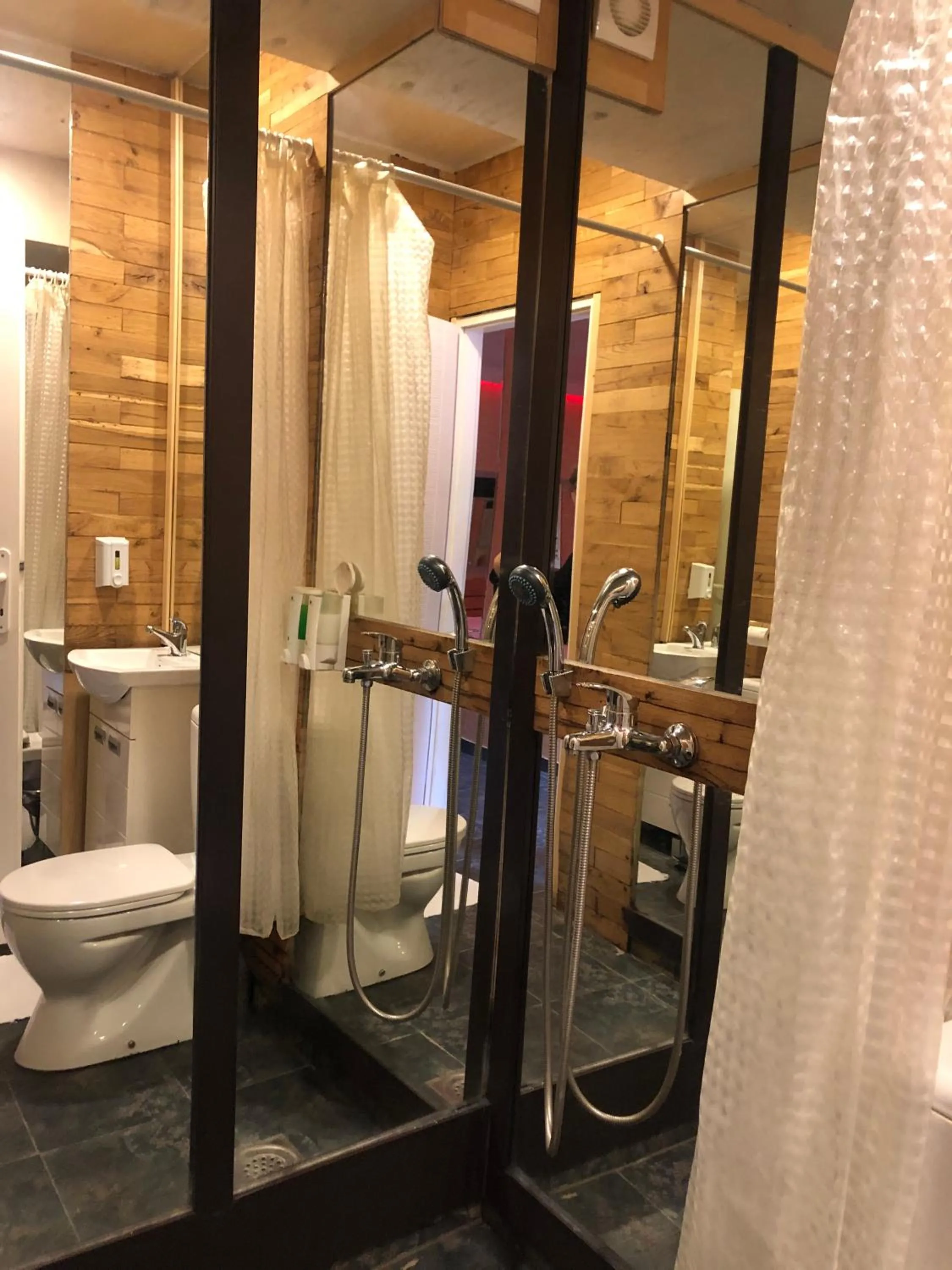 Shower in Spa Secret