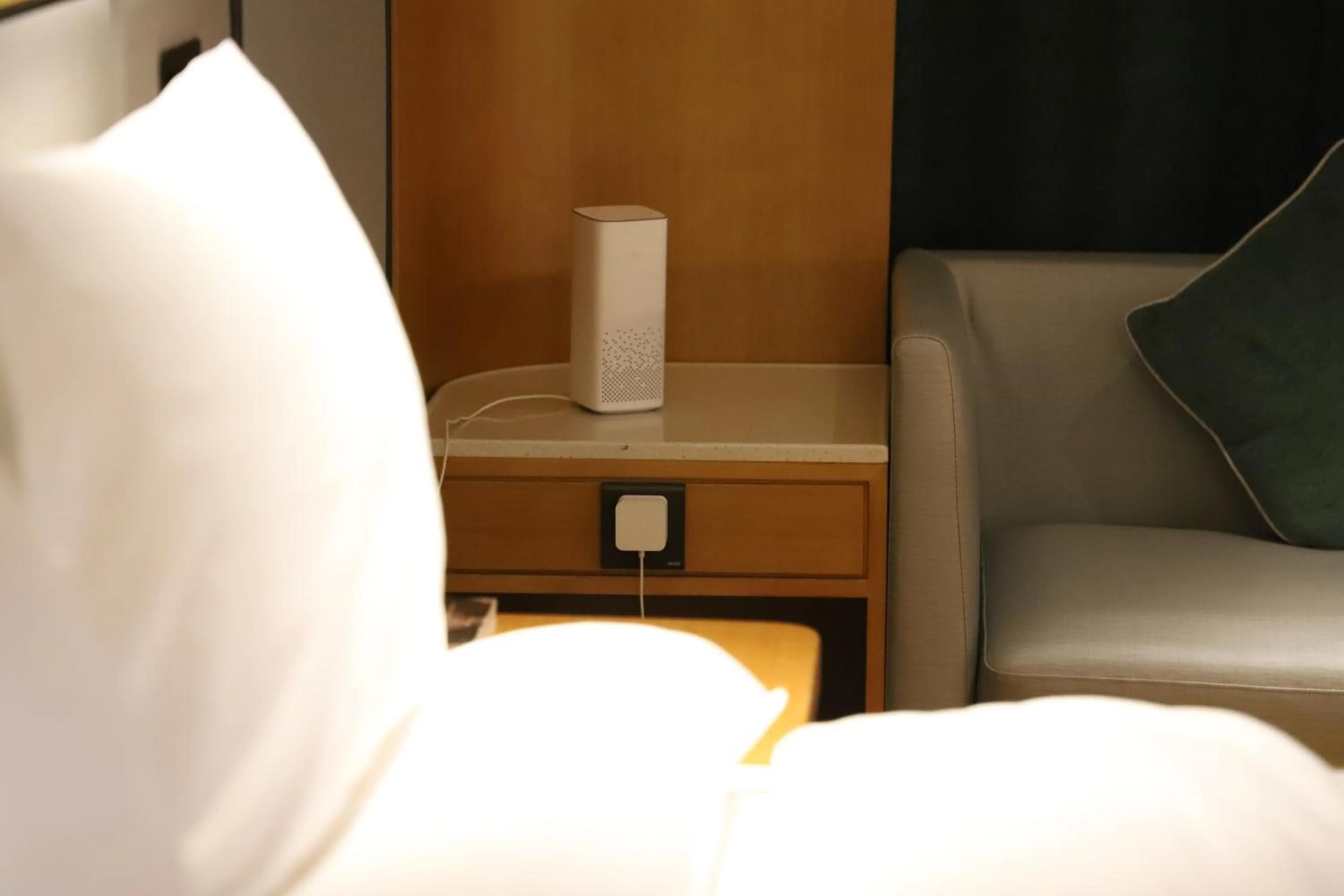 Living room, Bed in JI Hotel (Shanghai People's Square Middle Fujian Road)