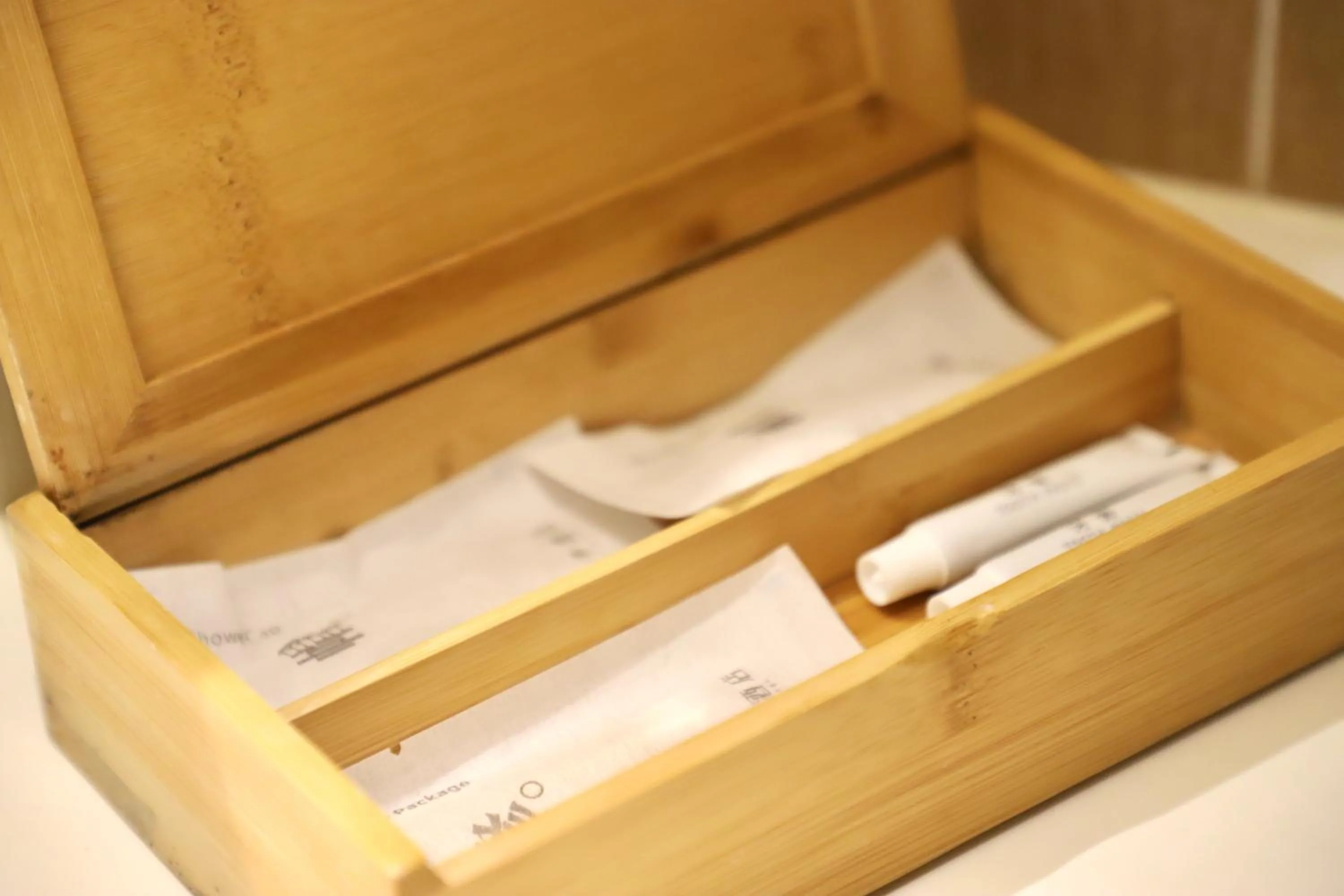 room service, Bed in JI Hotel (Shanghai People's Square Middle Fujian Road)