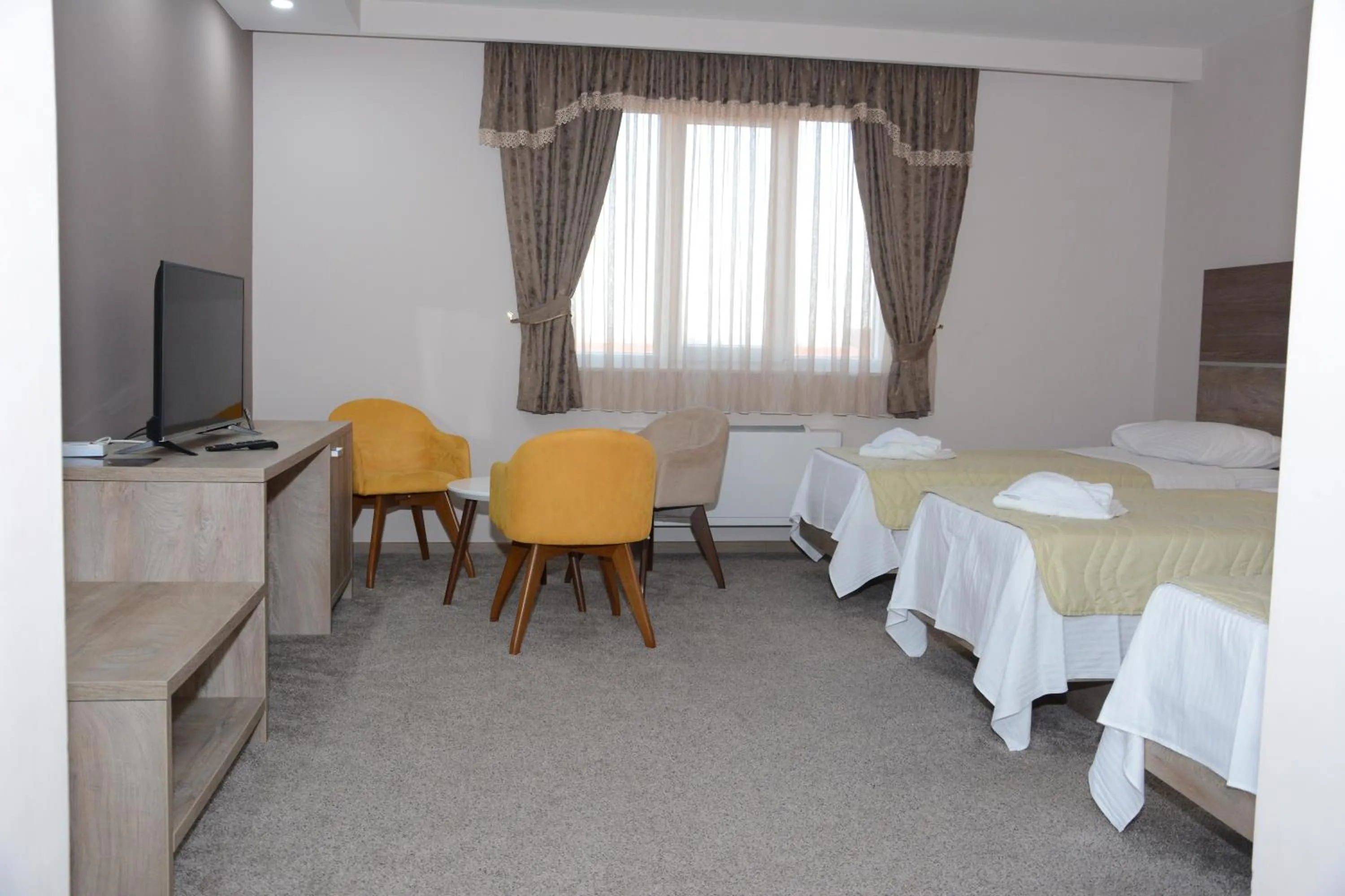 Photo of the whole room, Bed in Hotel Intergaj Bijeljina
