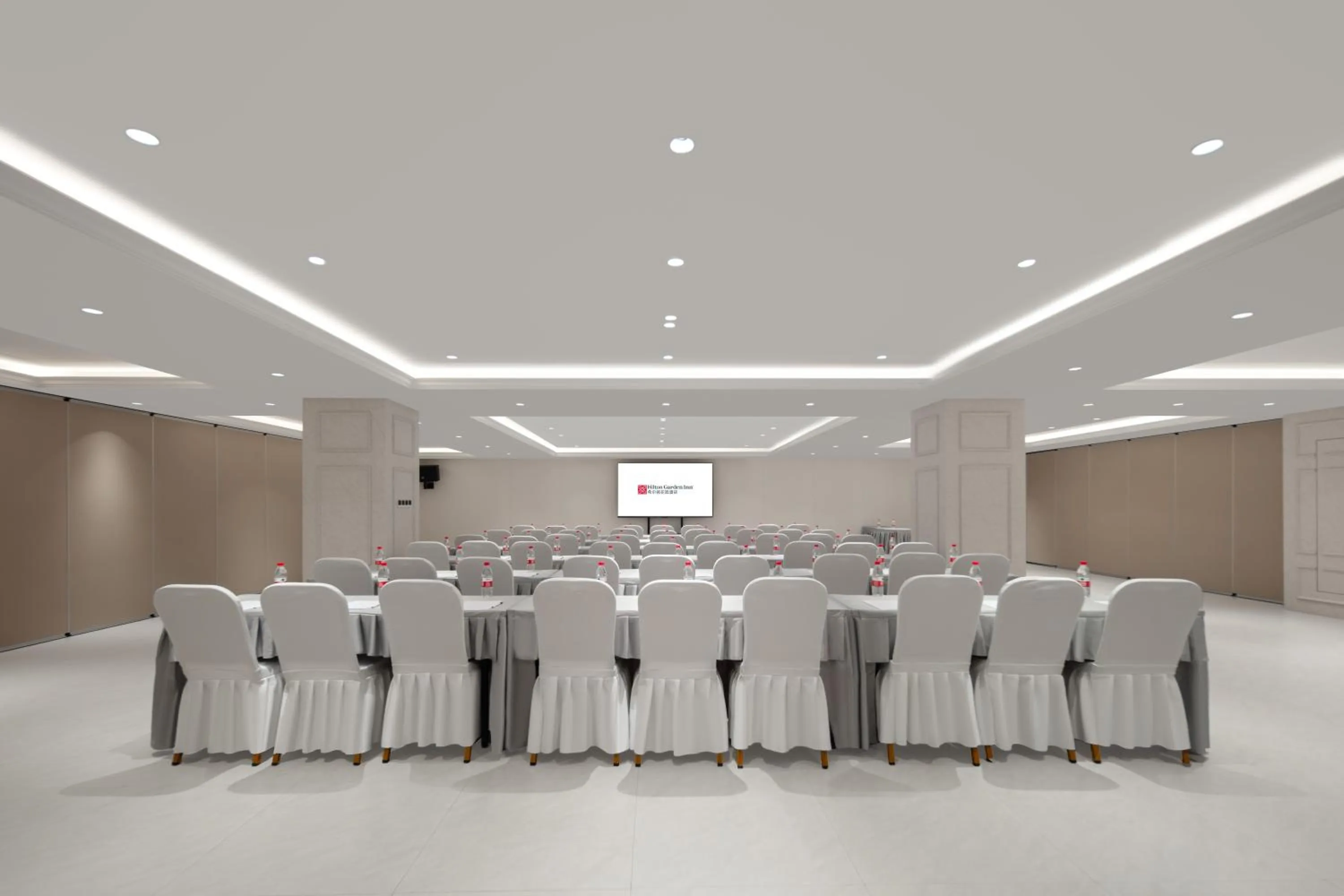 Meeting/conference room in Hilton Garden Inn Shanghai Jiading